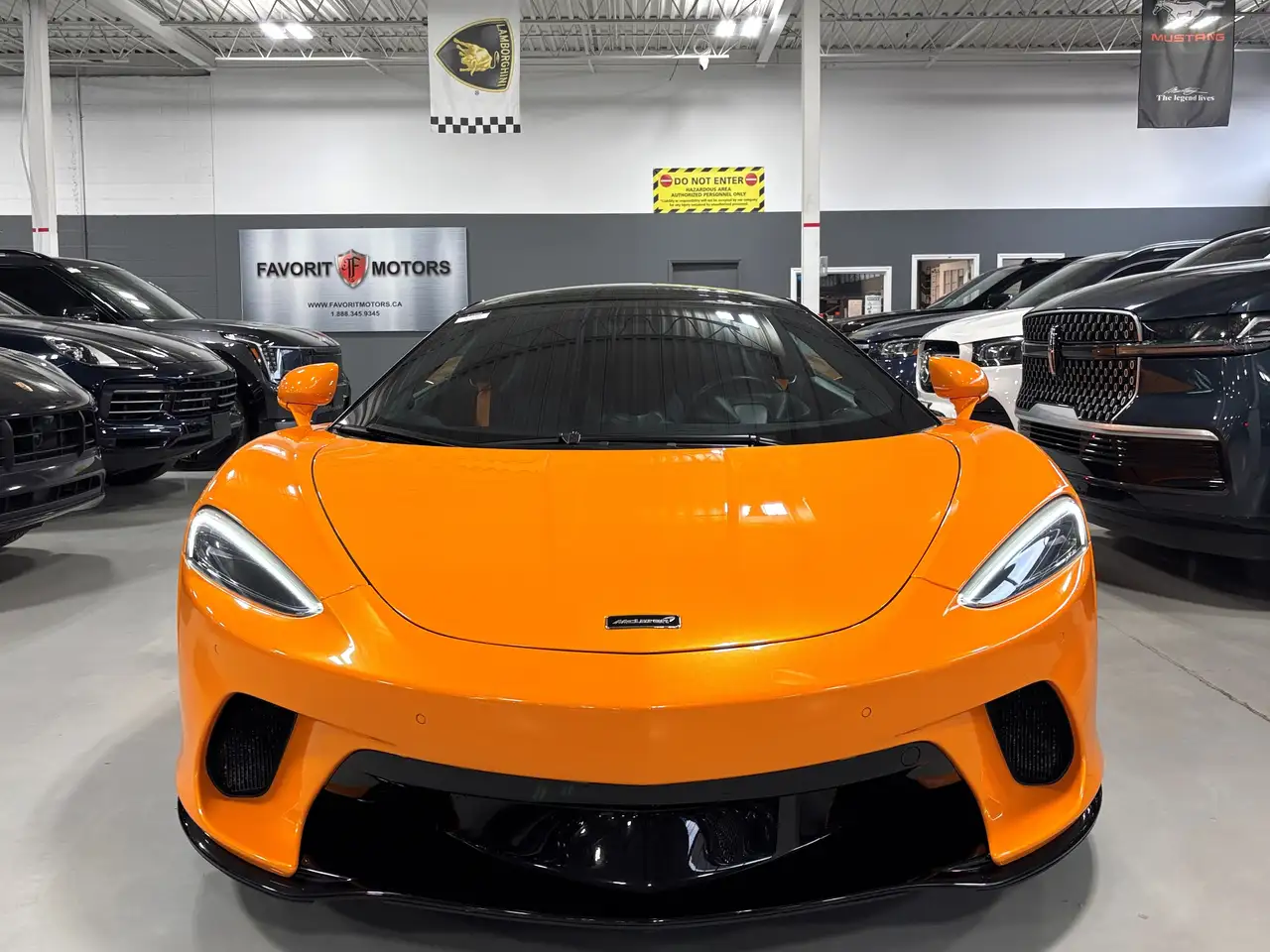 McLaren GT снимка McLaren GT