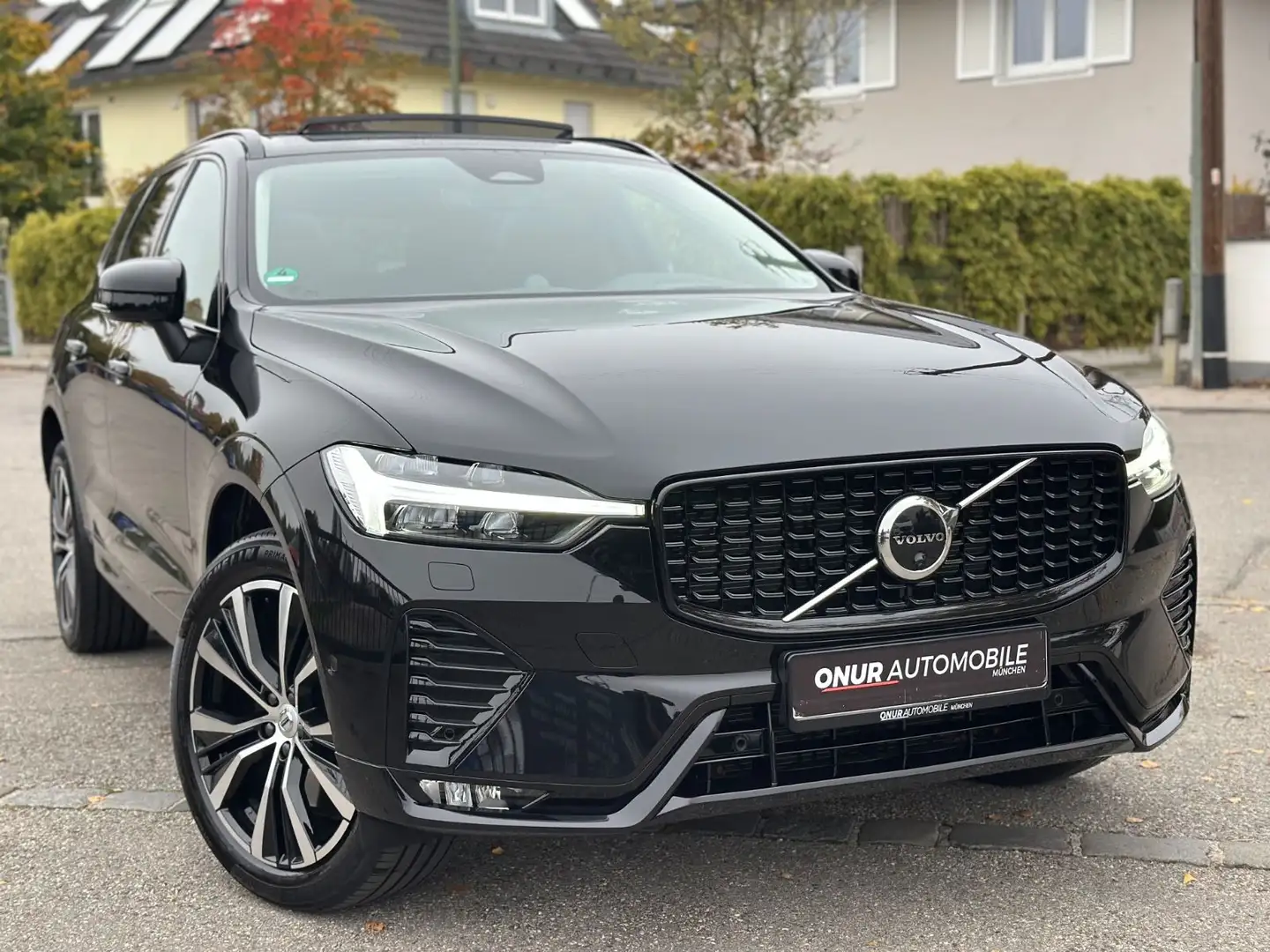 Volvo XC60 Ultimate Dark AWD Leder B&W 360° HuD Pano Noir - 1