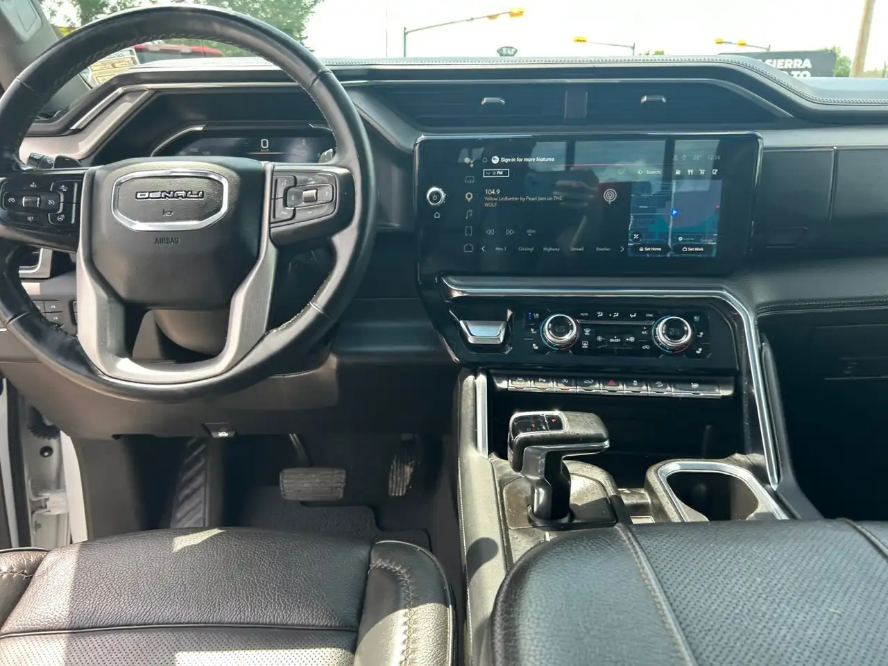 GMC Sierra 1500 снимка GMC Sierra 1500