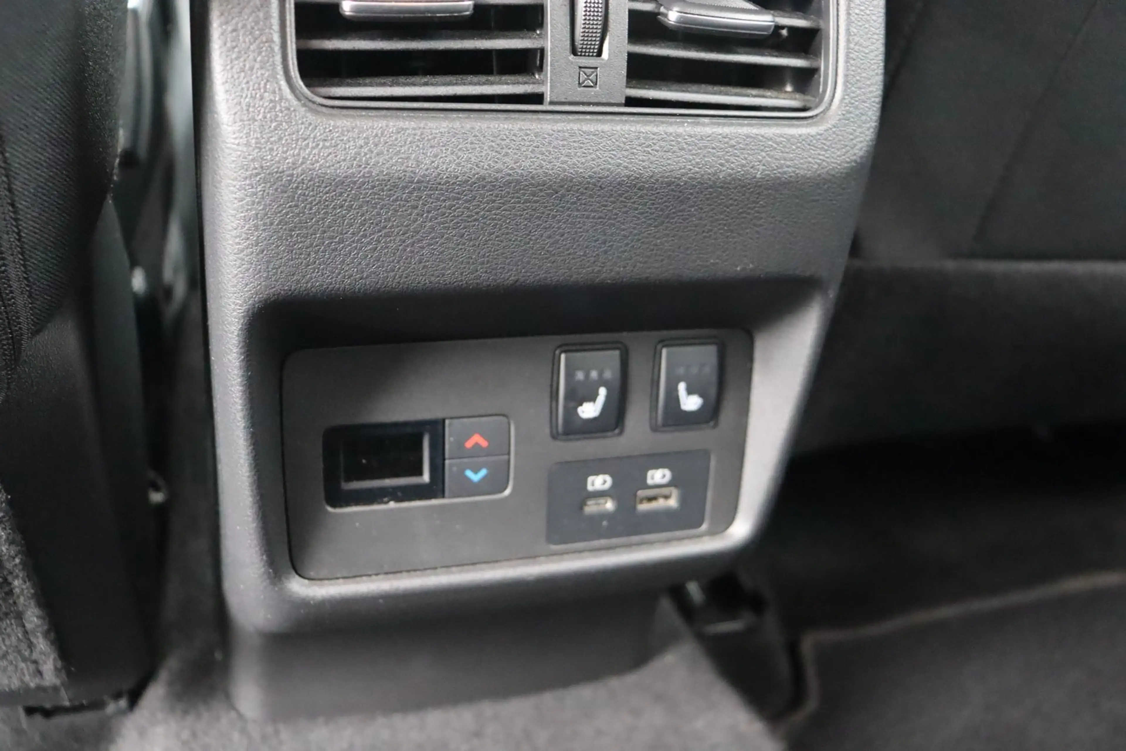 Nissan X-Trail e-Power e-4orce N-Connecta — photo 15