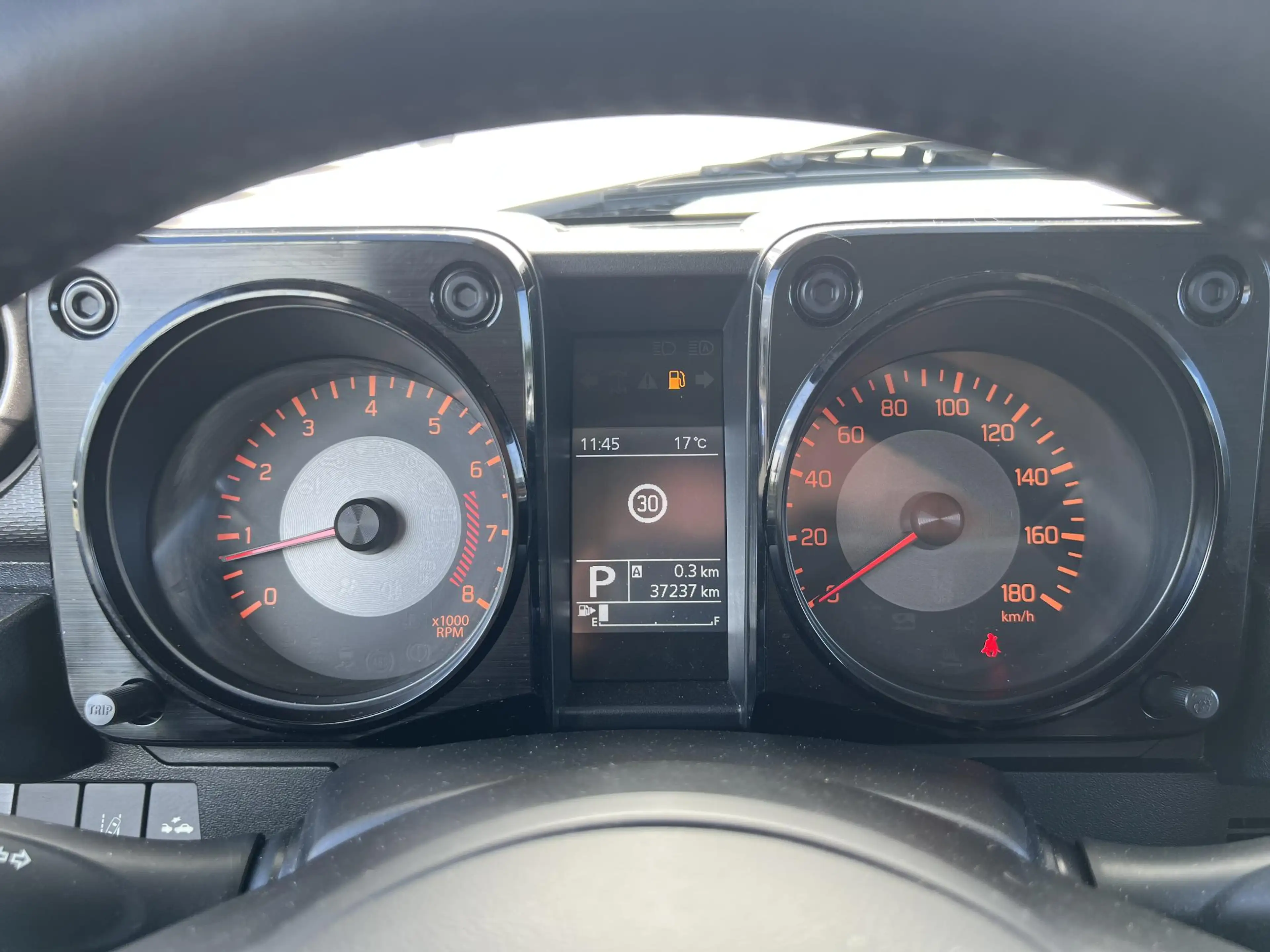 Suzuki Jimny 1.5 Stijl Automaat | Apple Carplay & Android Auto — photo 17