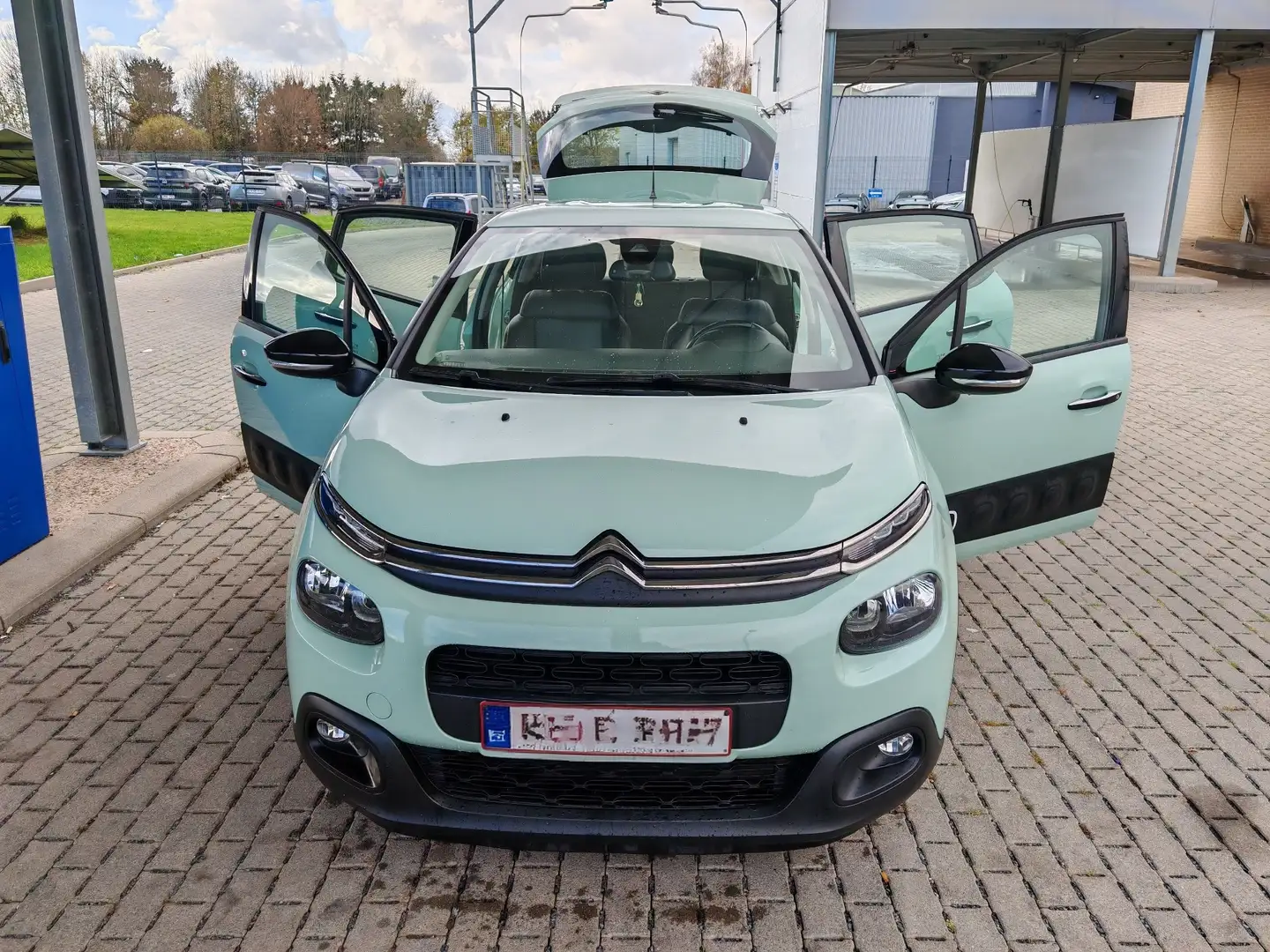 Citroen C3 1.6 BlueHDi Shine S&S - 2