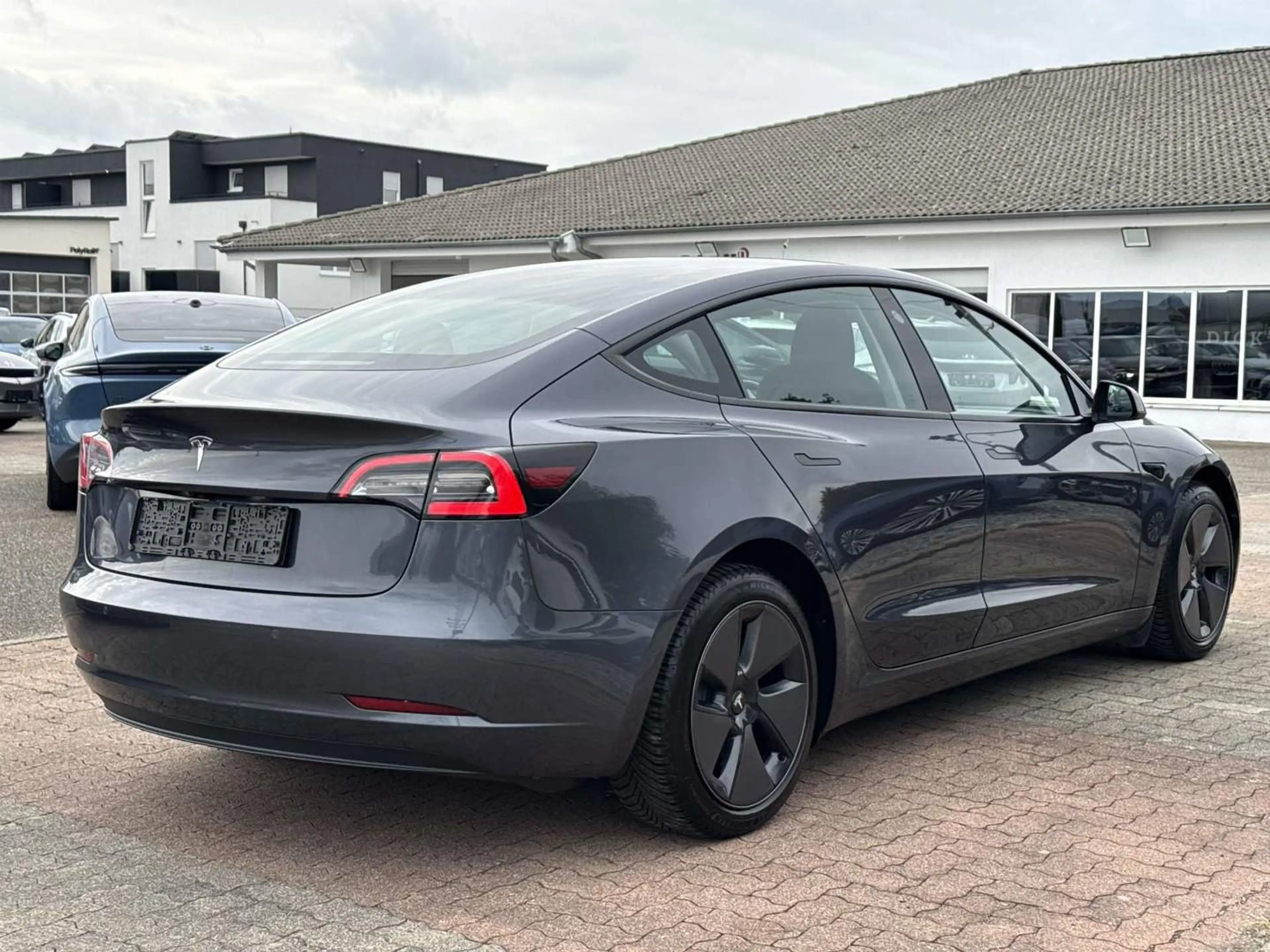 Tesla Model 3 Standard Plus Basis RWD|PANO|360G|NAVI — photo 6