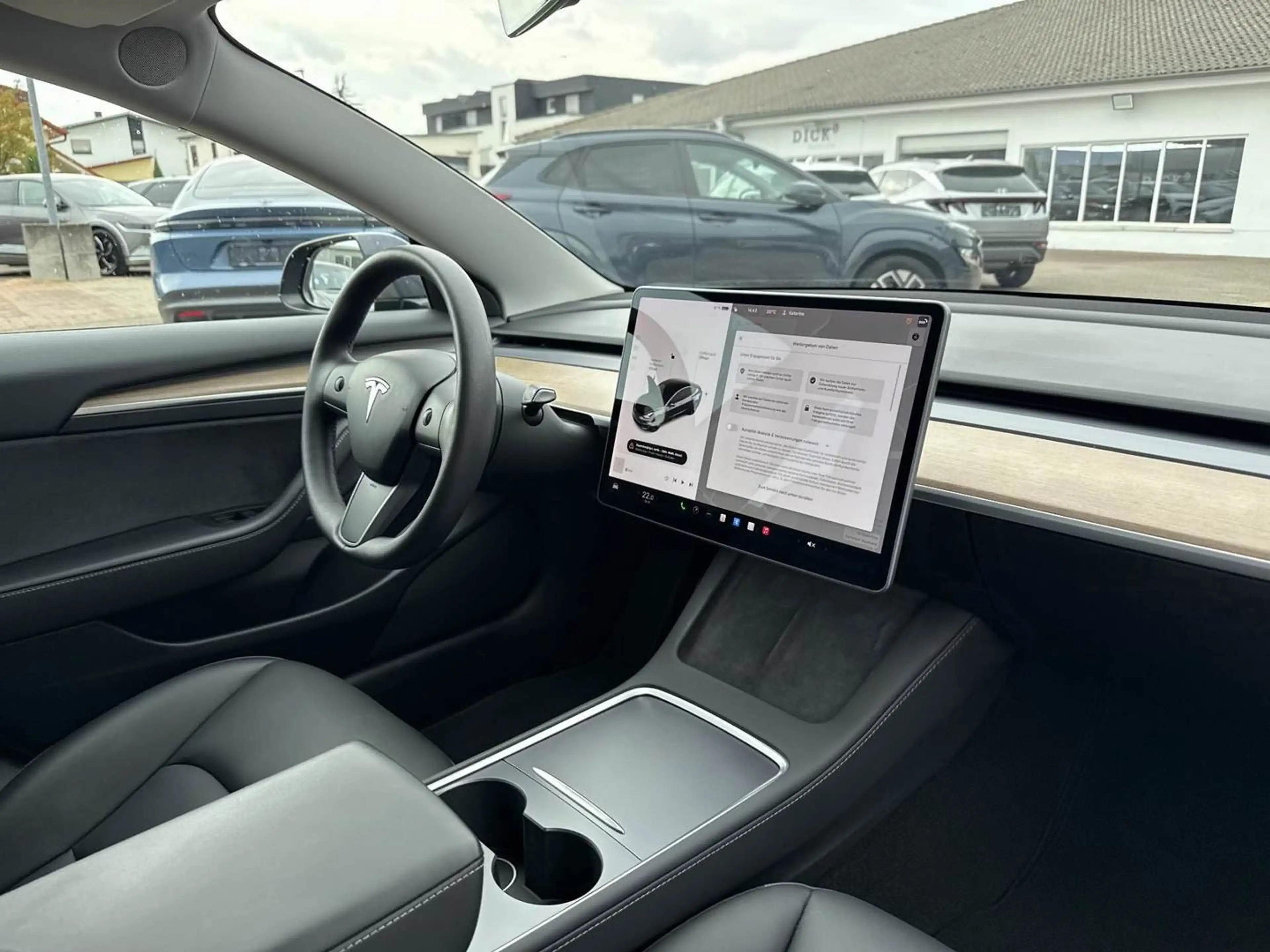 Tesla Model 3 Standard Plus Basis RWD|PANO|360G|NAVI — photo 9