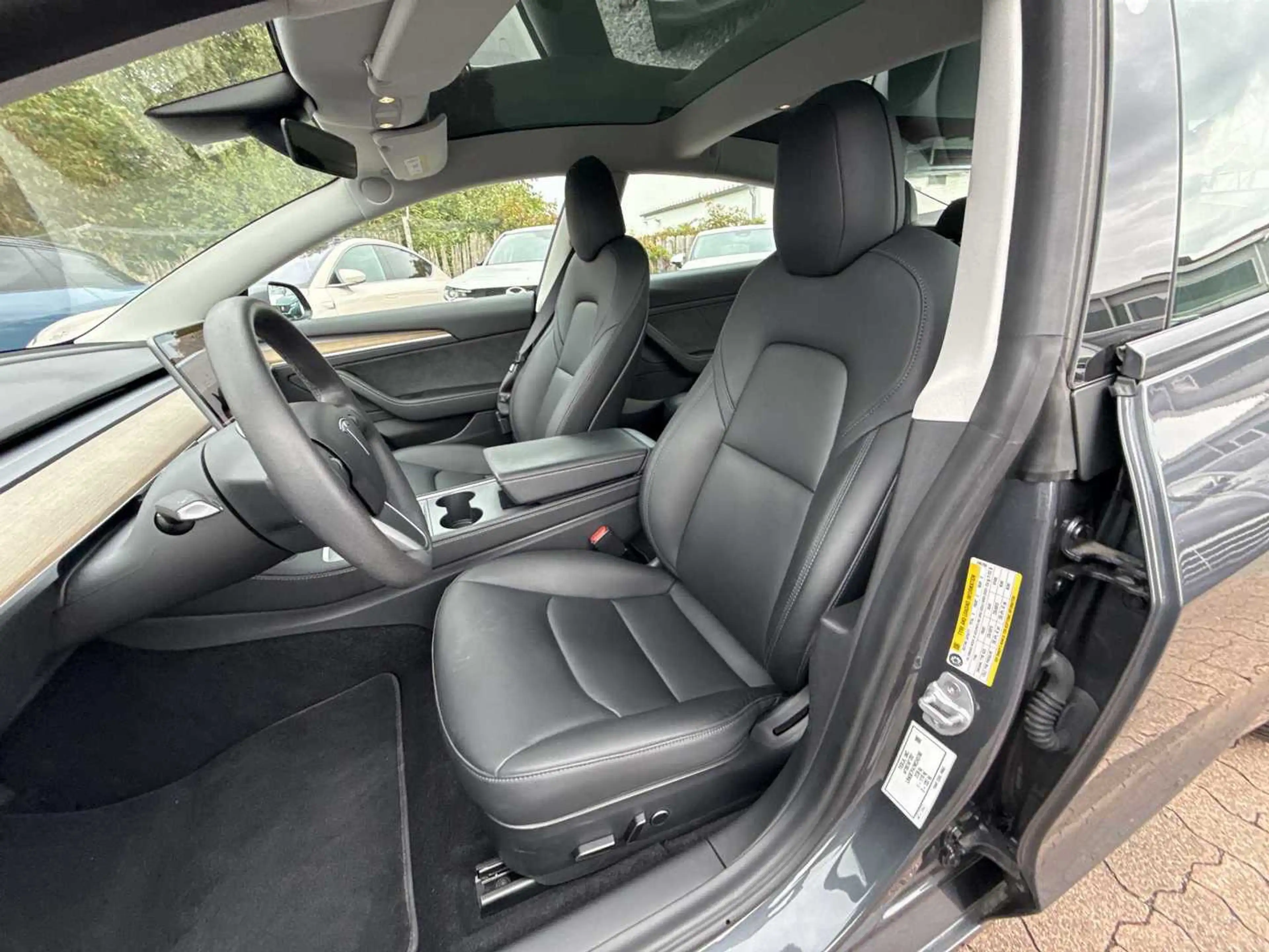 Tesla Model 3 Standard Plus Basis RWD|PANO|360G|NAVI — photo 11