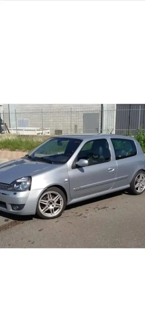 Renault Clio 3p 2.0 16v Sport - 2