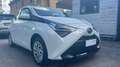 Toyota Aygo Connect 1.0 VVT-i 72 CV 5 porte x-clusiv Weiß - thumbnail 3