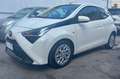 Toyota Aygo Connect 1.0 VVT-i 72 CV 5 porte x-clusiv Weiß - thumbnail 1
