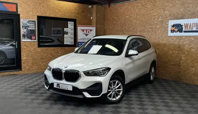 BMW X1 sDrive16DA * NAVI * SIEGES CHAUFFANTS * garantie 1 à 3ans