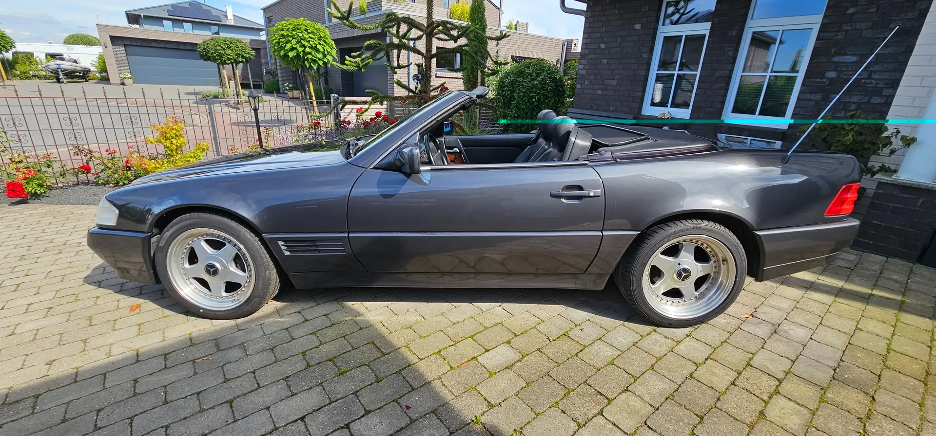 Mercedes-Benz SL 300 300 SL-24 Schwarz - 2