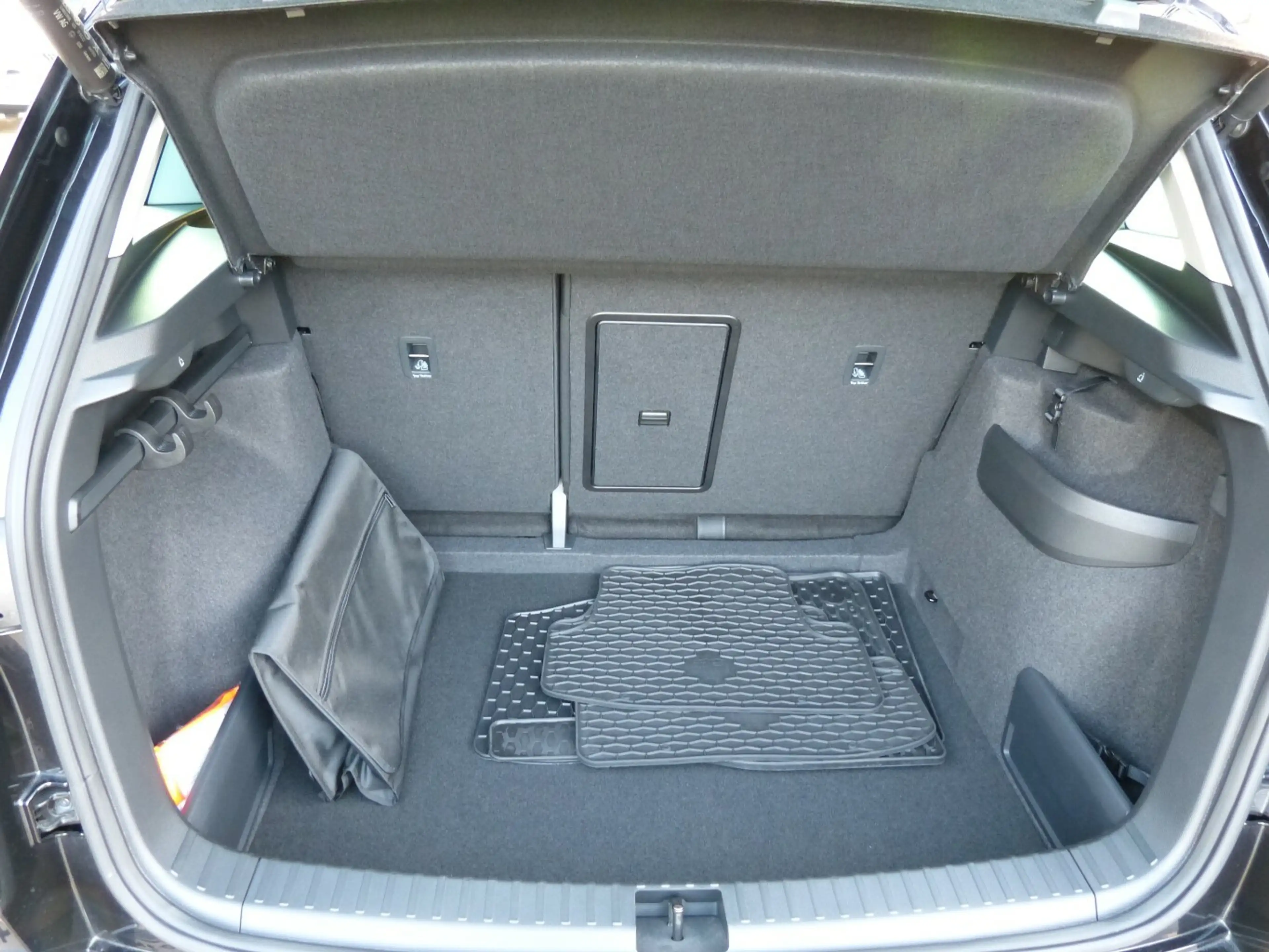 Skoda Karoq Tour 1.5 TSI [NUR 13.500 KM/WIE NEU!] — photo 14