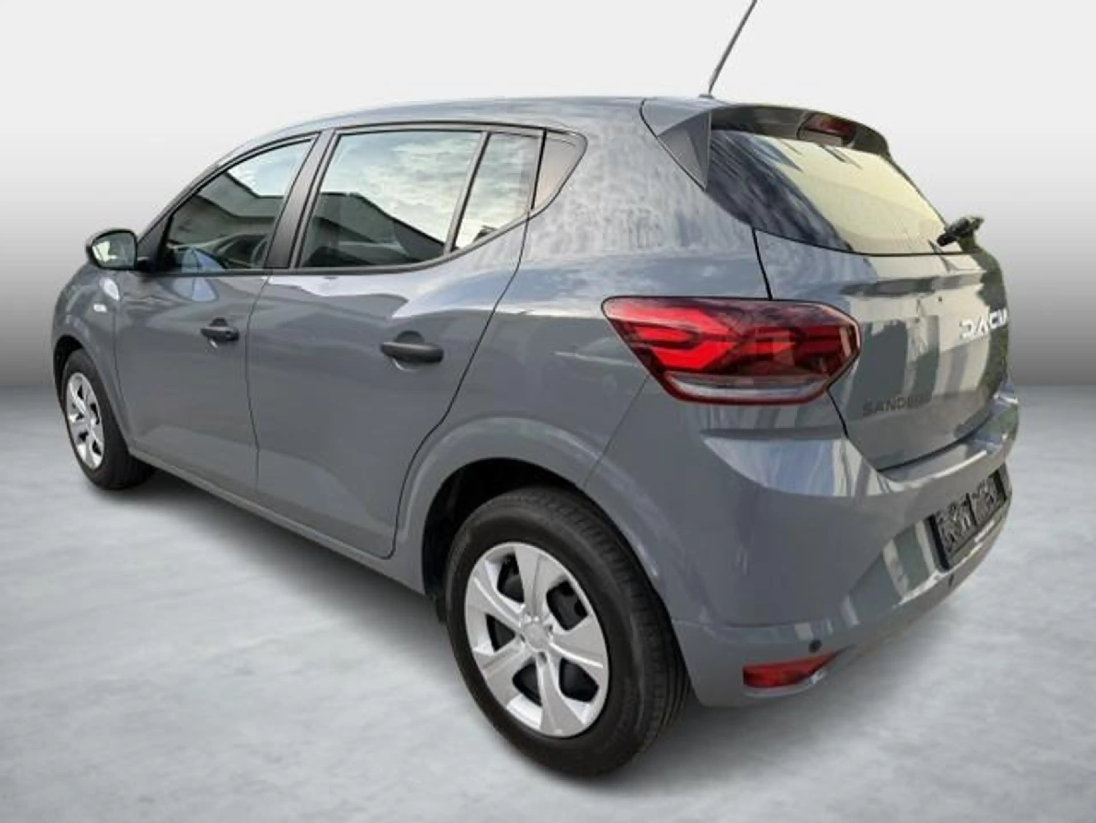 Dacia Sandero SCe 65 Essential — photo 7