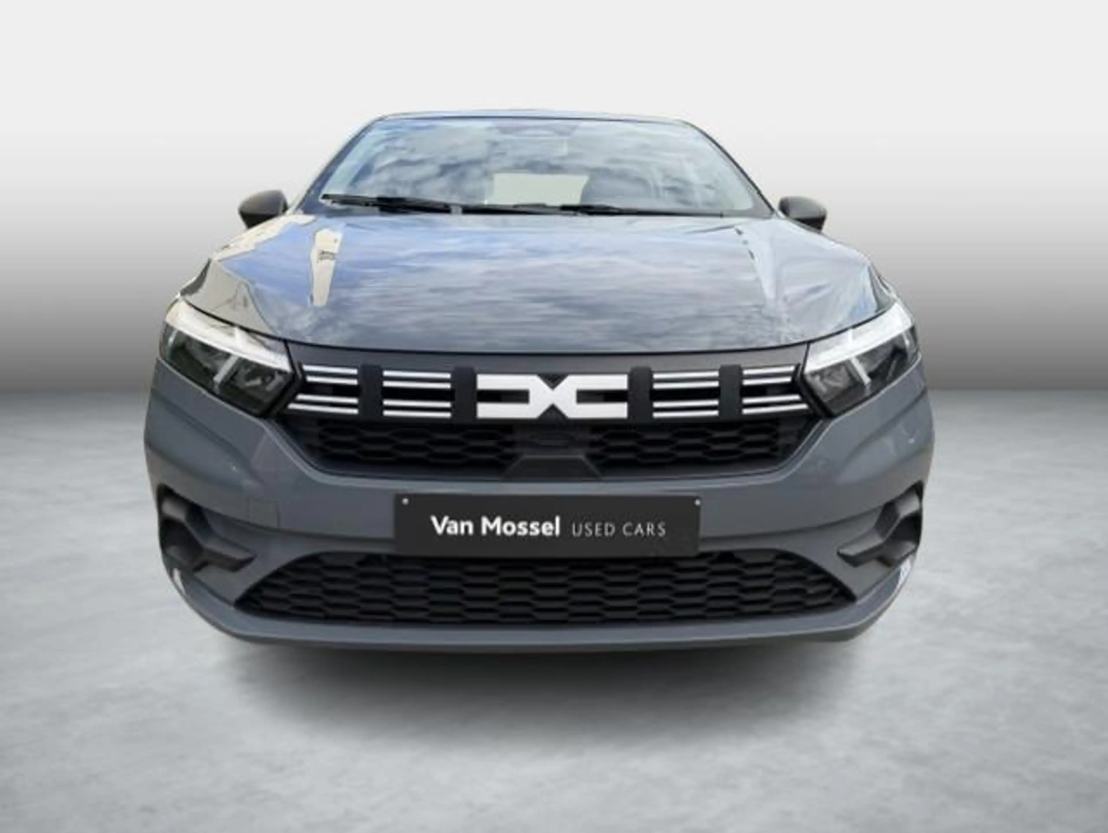 Dacia Sandero SCe 65 Essential — photo 2