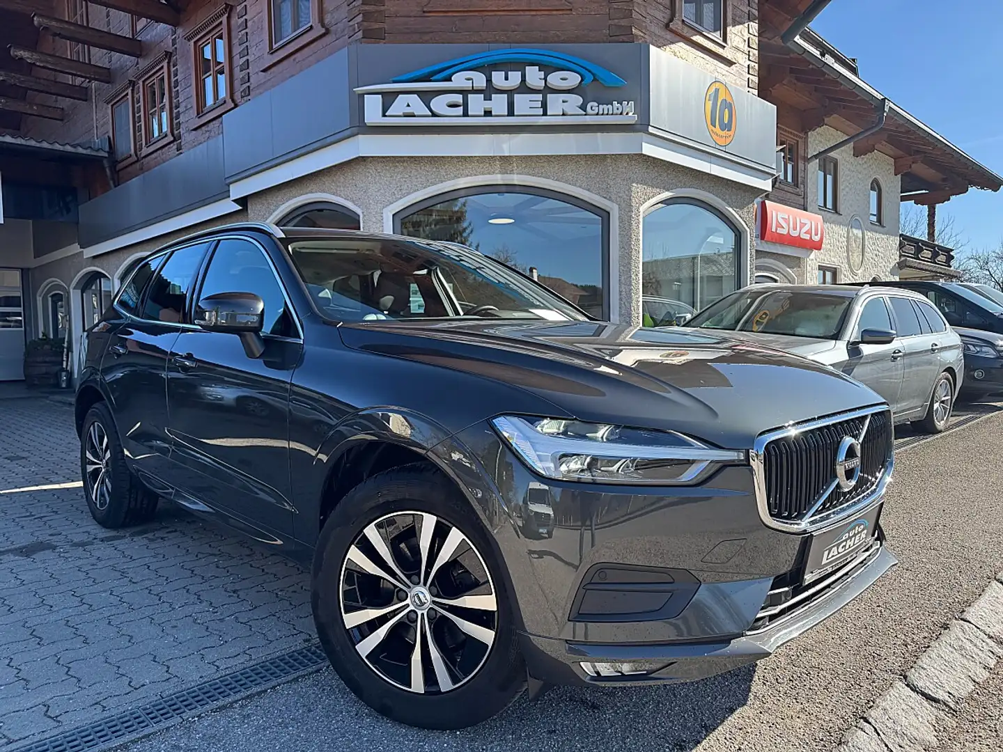 Volvo XC60 2,0D4 Momentum Pro Geartronik*LED*RFK*Leder* Grau - 1
