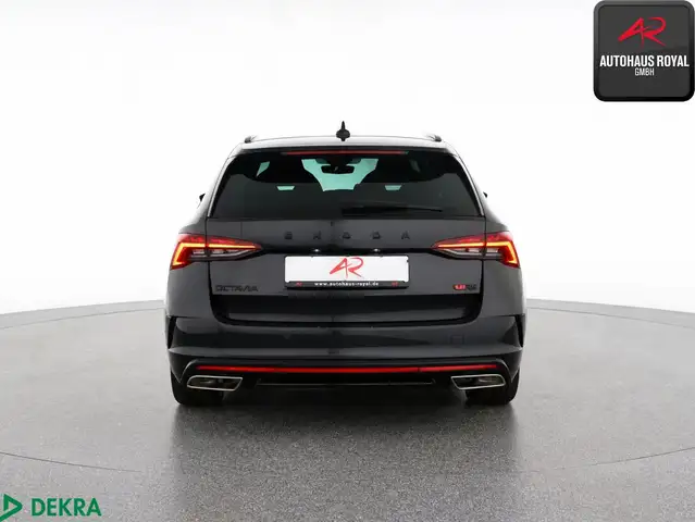 Skoda Octavia view 4