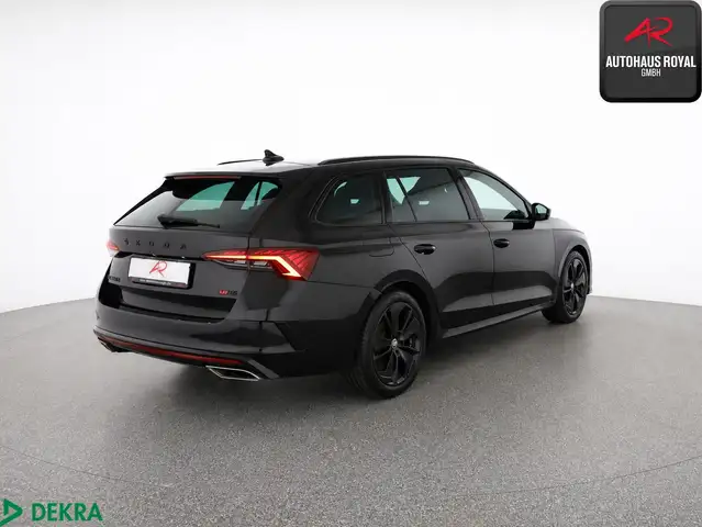 Skoda Octavia view 5