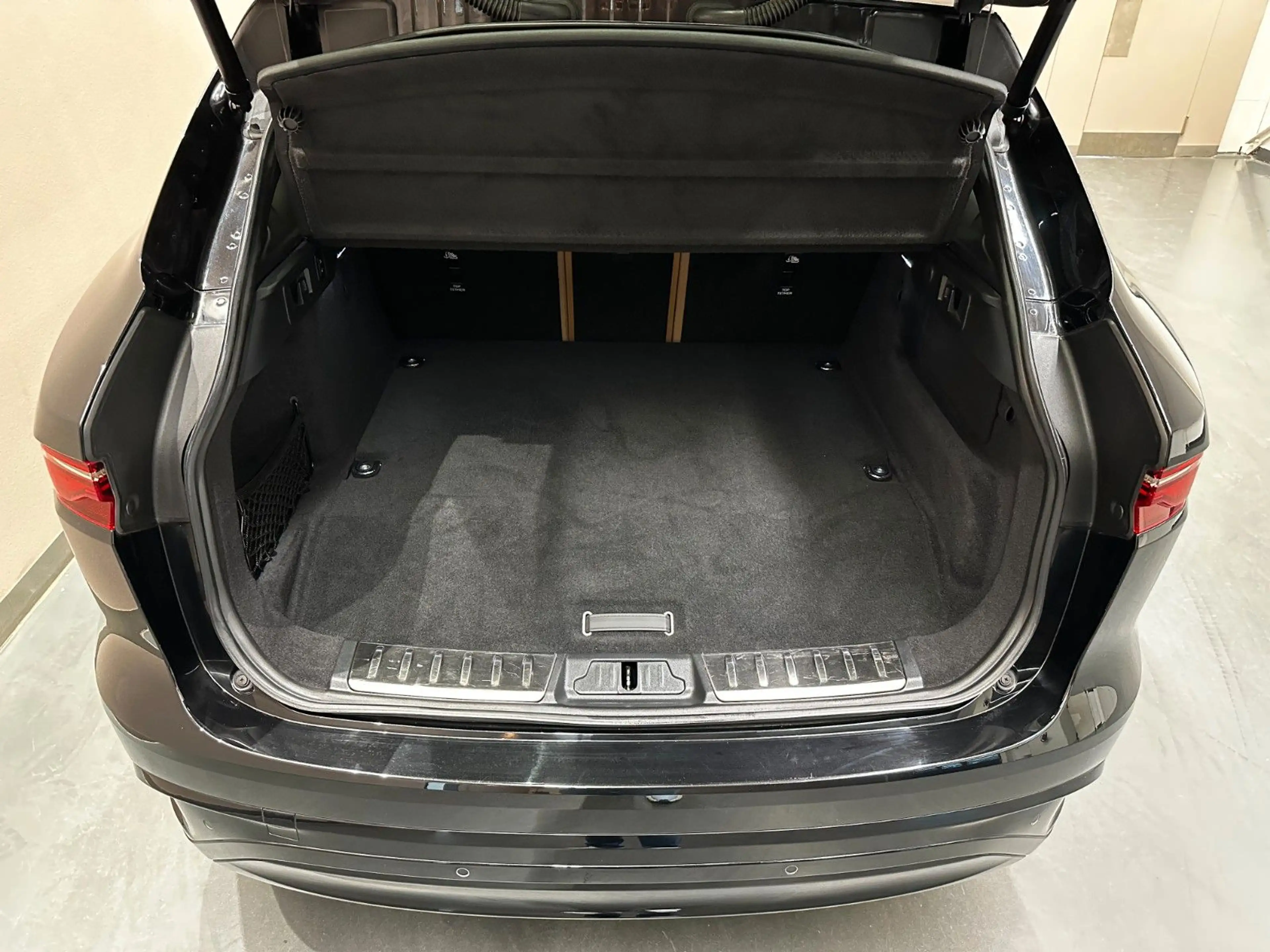 Jaguar F-Pace F-PACE P400E S AWD **1.HAND*MERIDIAN*KAMERA** — photo 15