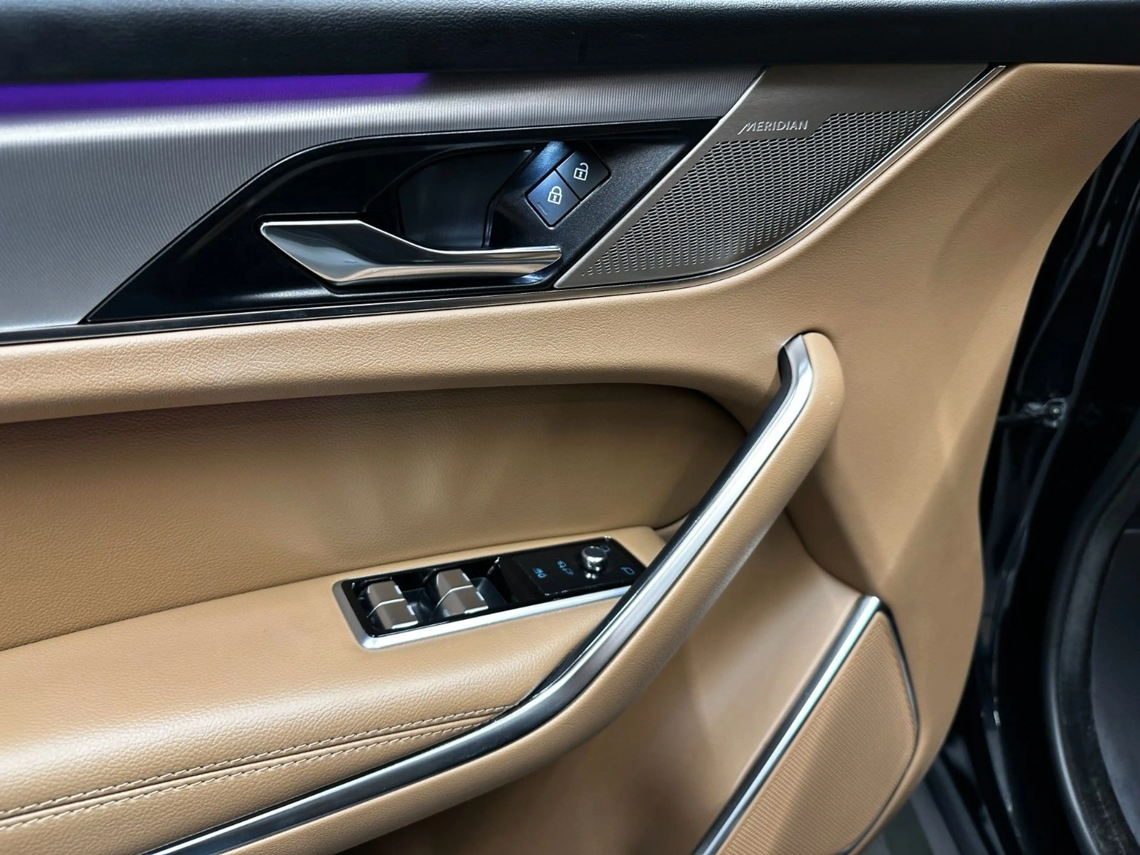 Jaguar F-Pace F-PACE P400E S AWD **1.HAND*MERIDIAN*KAMERA** — photo 11