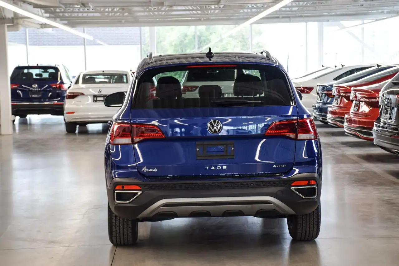 Volkswagen Taos photo Volkswagen Taos