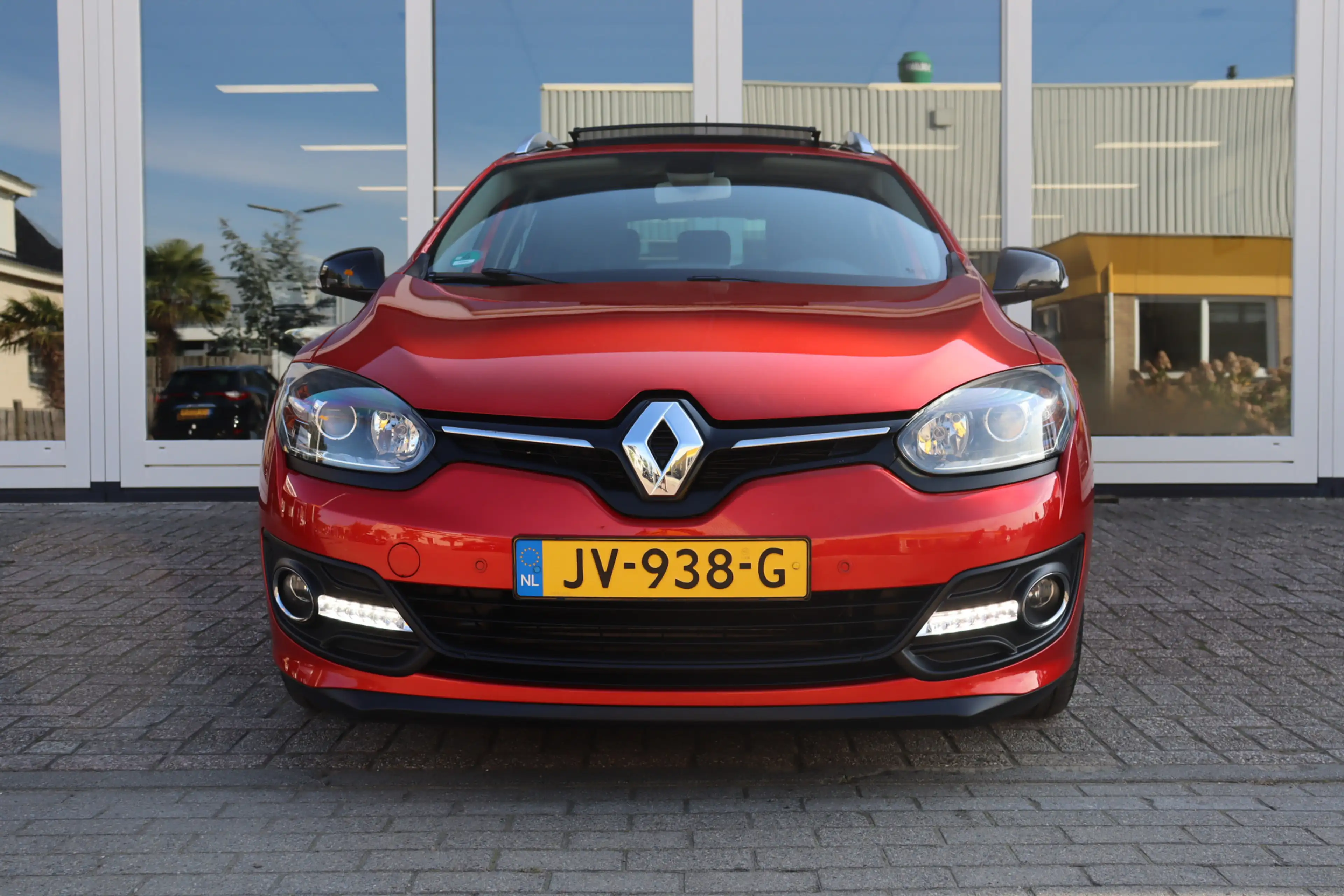 Renault Megane Estate 1.2 TCe Limited, Climate, Cruise, Dealerond — photo 2