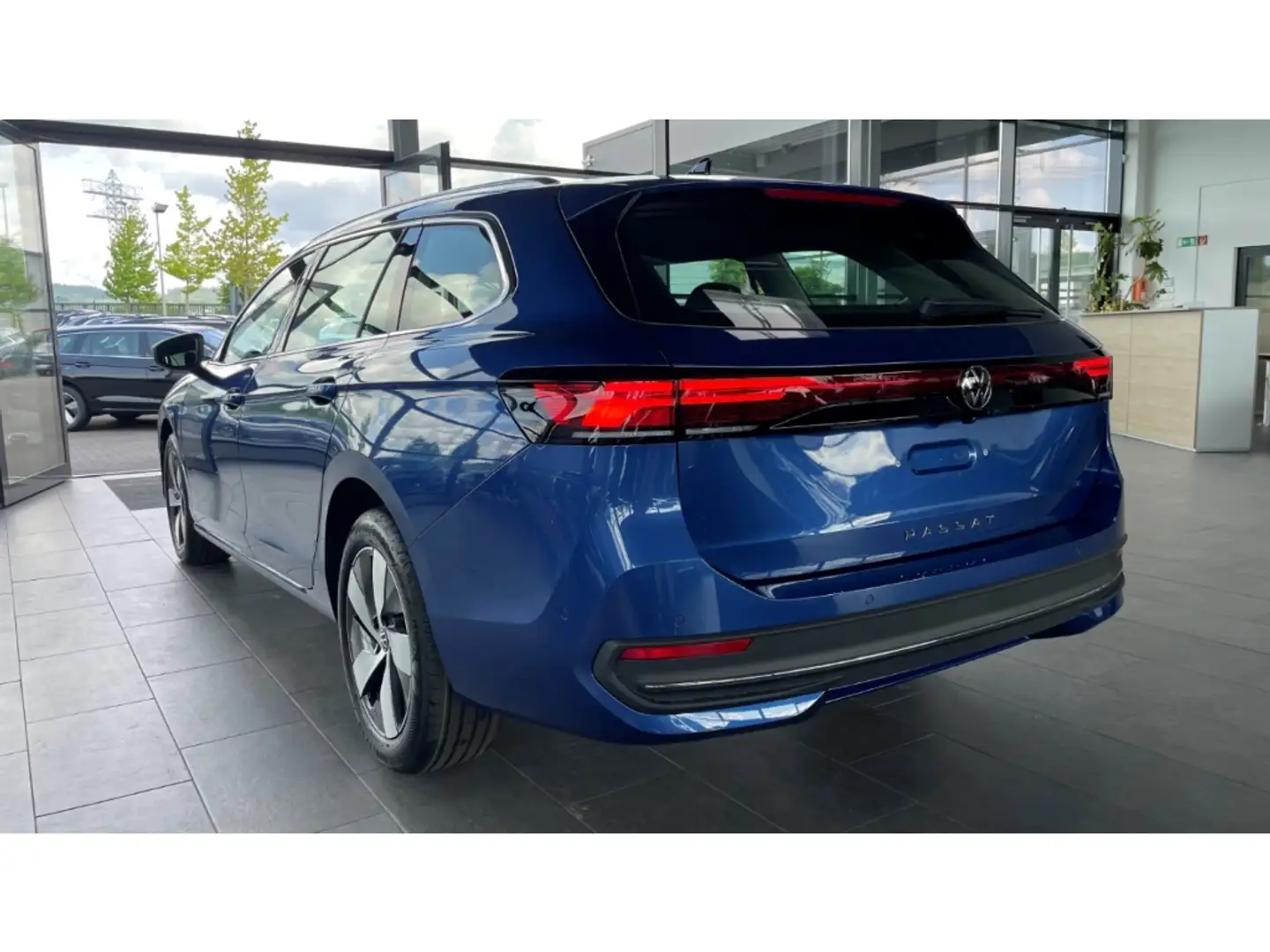 Volkswagen Passat Variant 2.0 Business IQ-Drive ACC El. Panodach 360 Blau - 2
