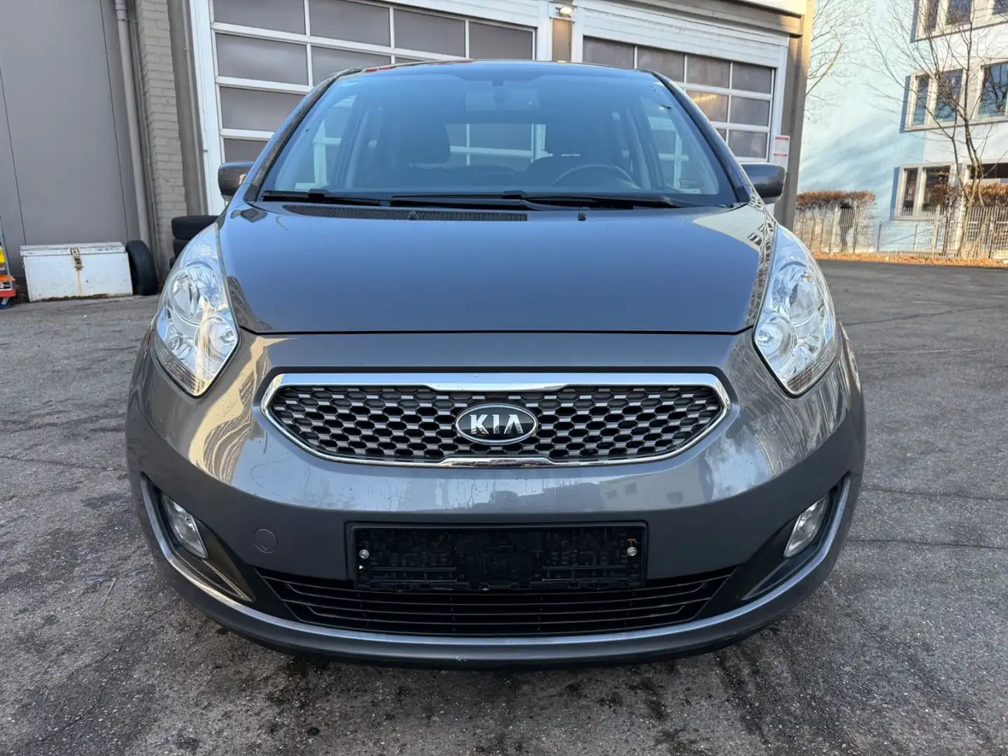 Kia Venga Mind KLIMA-SHZ-PANORAMA-KAMERA-TÜV-NEU Grau - 2