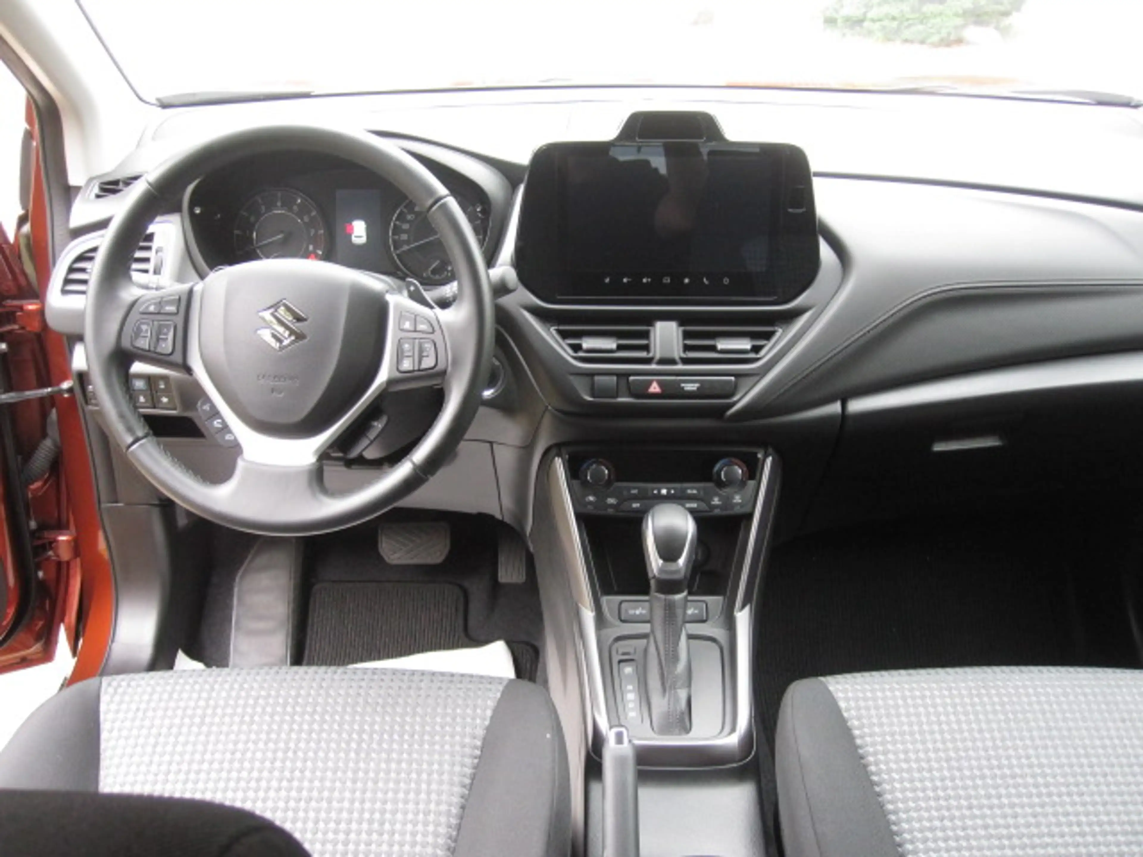 Suzuki S-Cross S-Cross Hybrid 1.5 Dualjet Hybrid AGS Comfort — photo 12