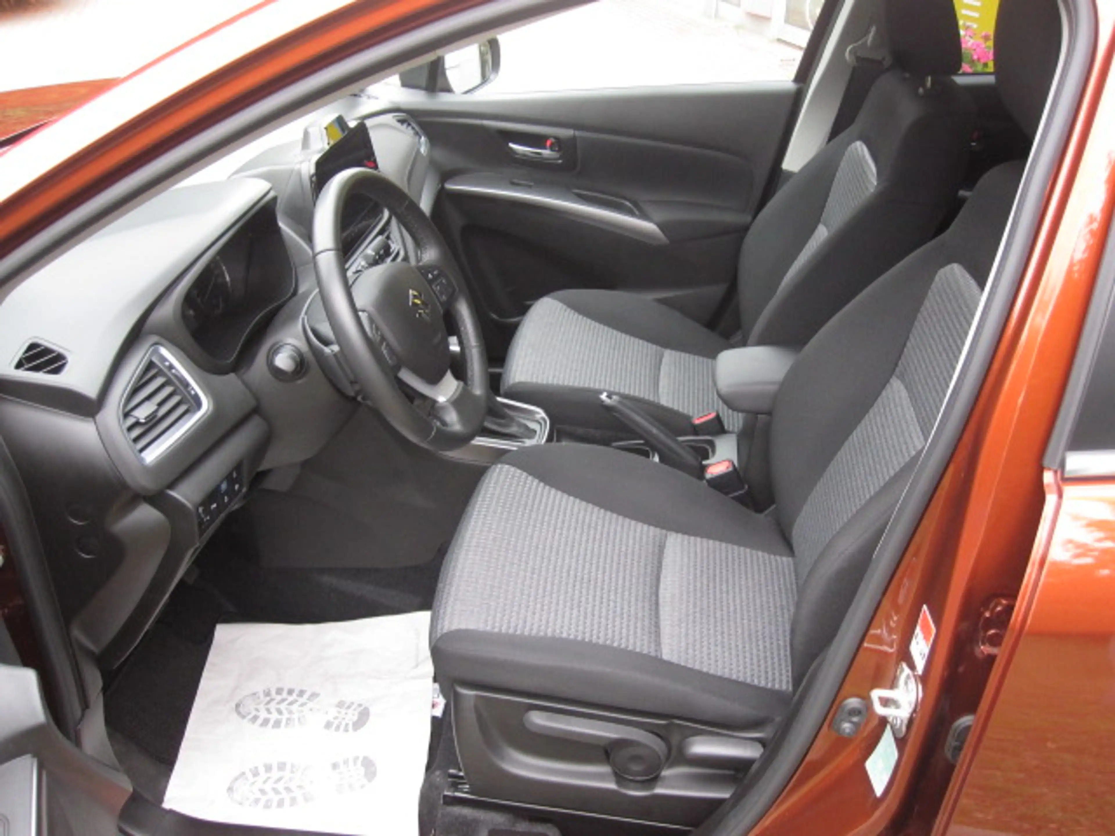 Suzuki S-Cross S-Cross Hybrid 1.5 Dualjet Hybrid AGS Comfort — photo 10