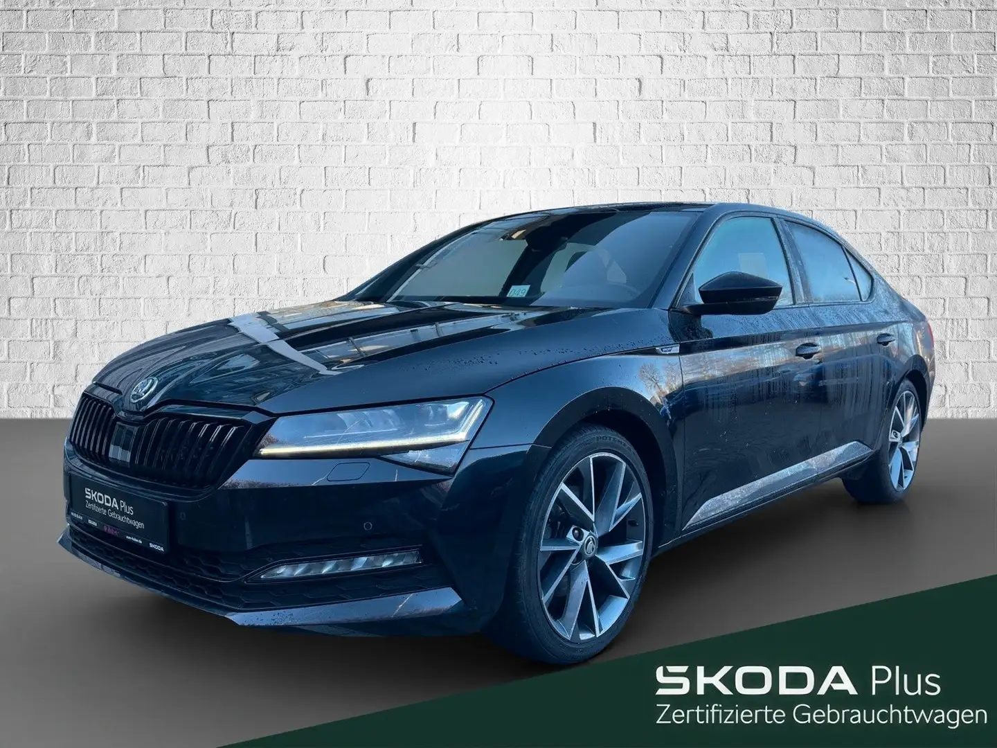 Skoda Superb Limo. 2.0 DSG Sportline DCC ACC Memory Schwarz - 1