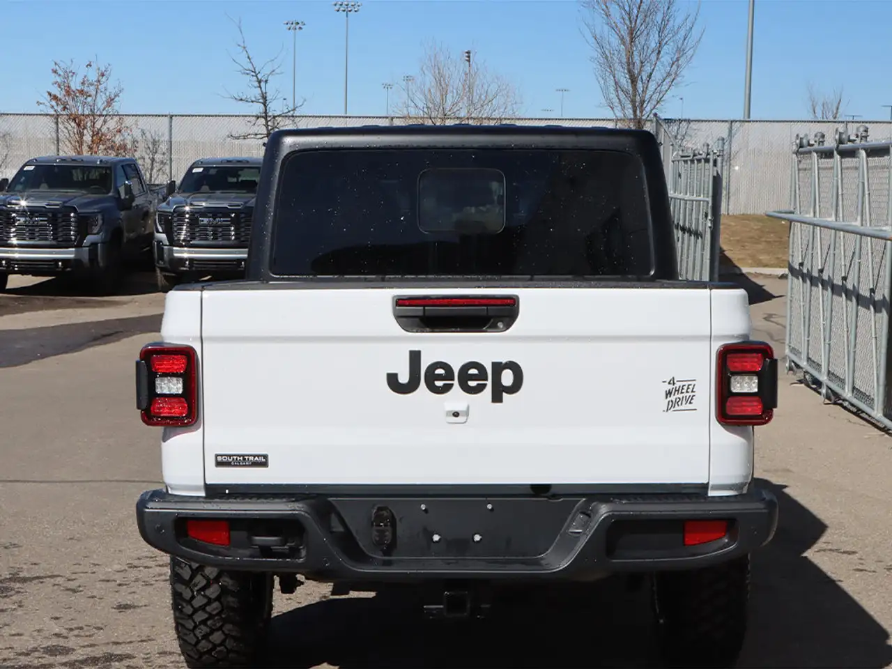Jeep Gladiator photo Jeep Gladiator
