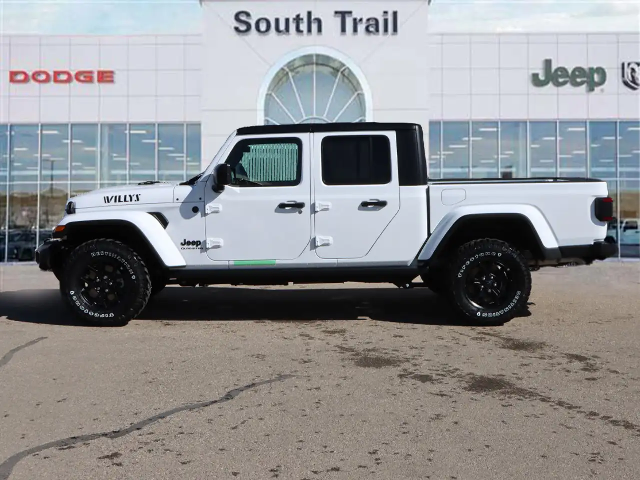 Jeep Gladiator photo Jeep Gladiator