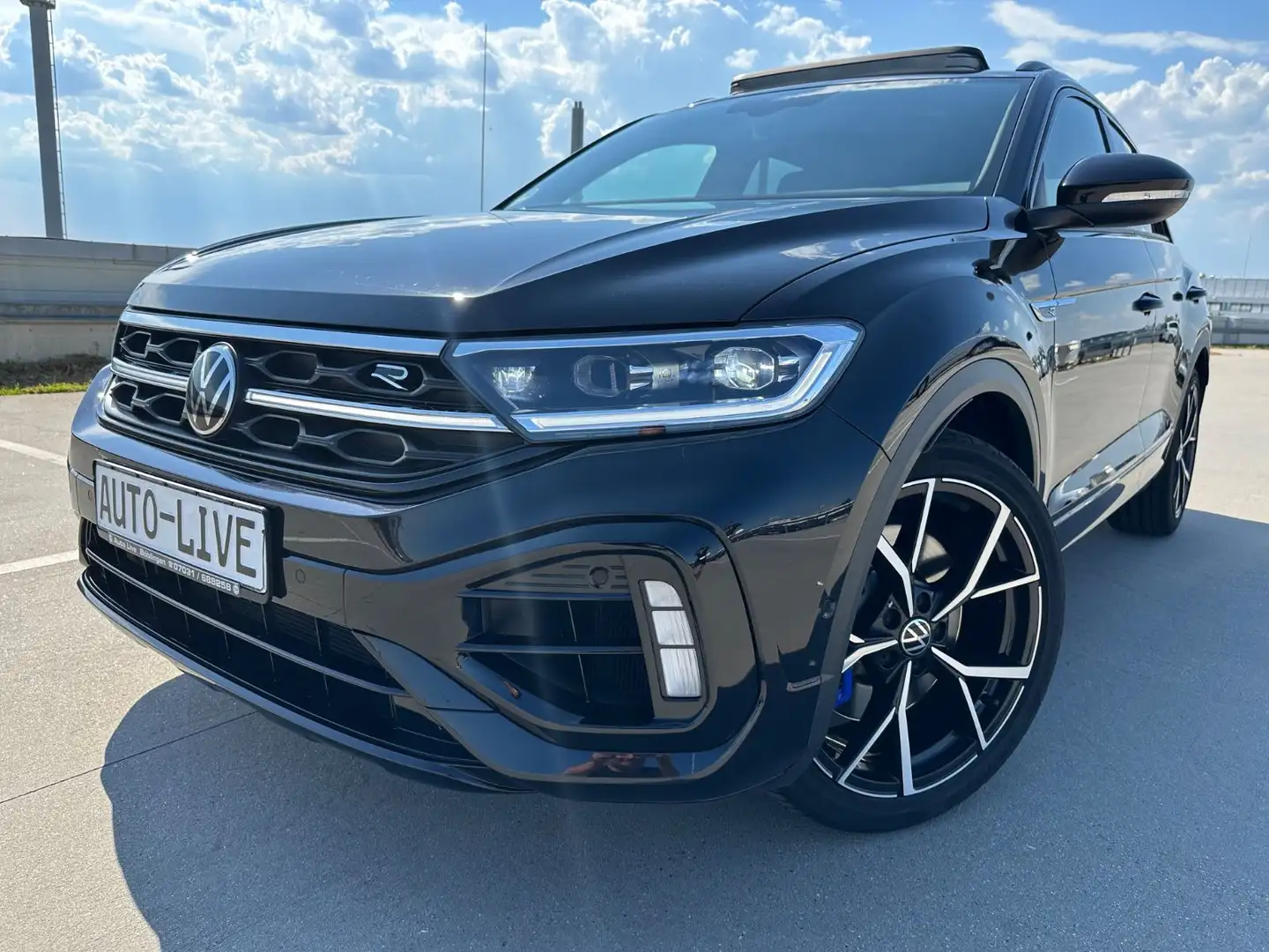 Volkswagen T-Roc 2.0 TSI*4M*R*DSG*VIR*PAN*IQ.LIGHT*KAME*VOL Zwart - 1