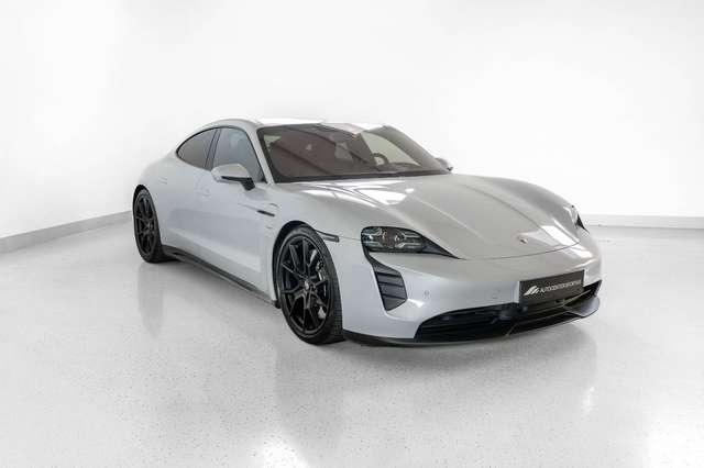 Imagine Porsche Taycan GTS PSCB MATRIX 21"SPYDER NACHTSICHT 22KW