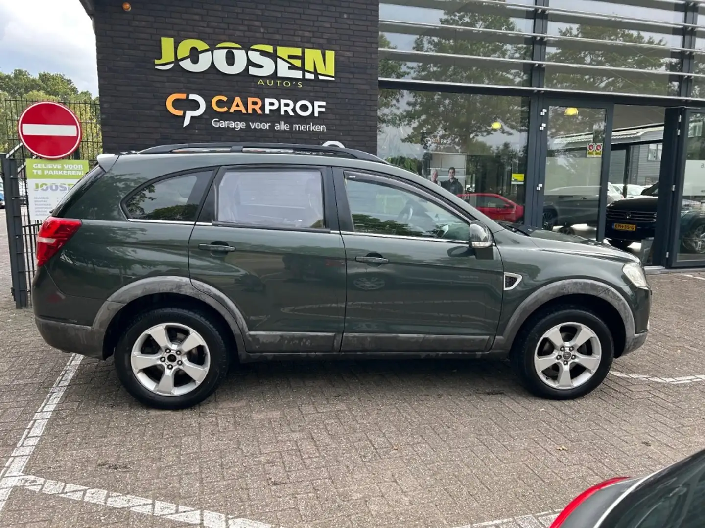 Chevrolet Captiva 3.2I EXECUTIVE Groen - 2