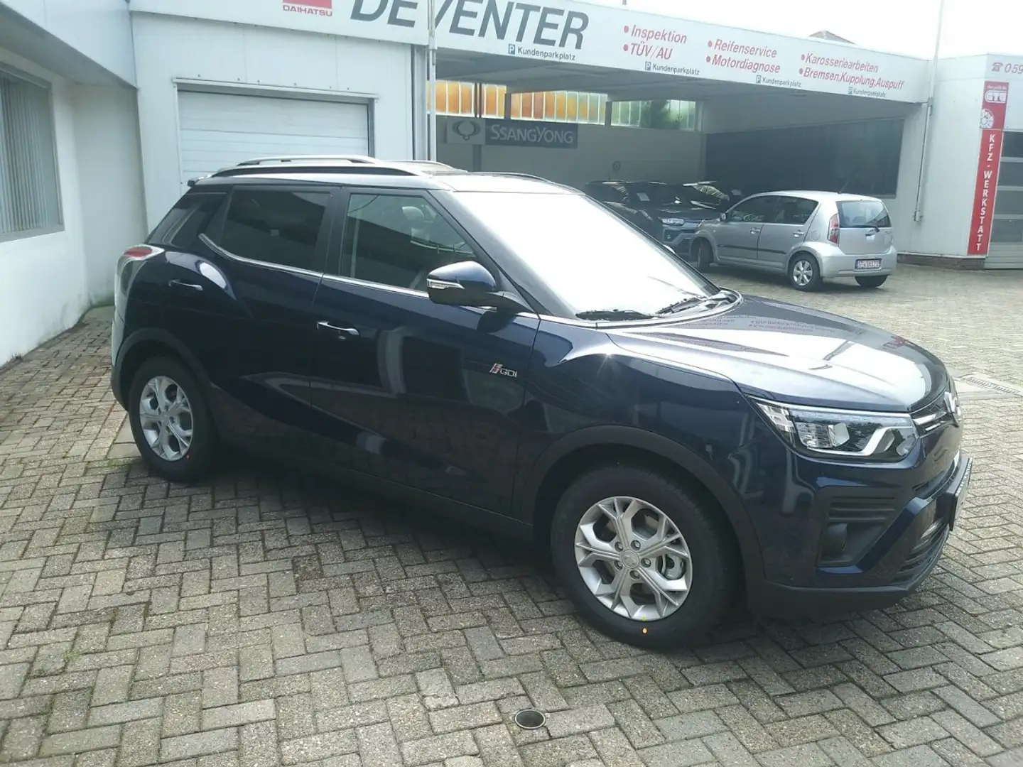 SsangYong Tivoli 1.5 T-GDi - Quartz 2WD AUTOMATIK Kék - 2