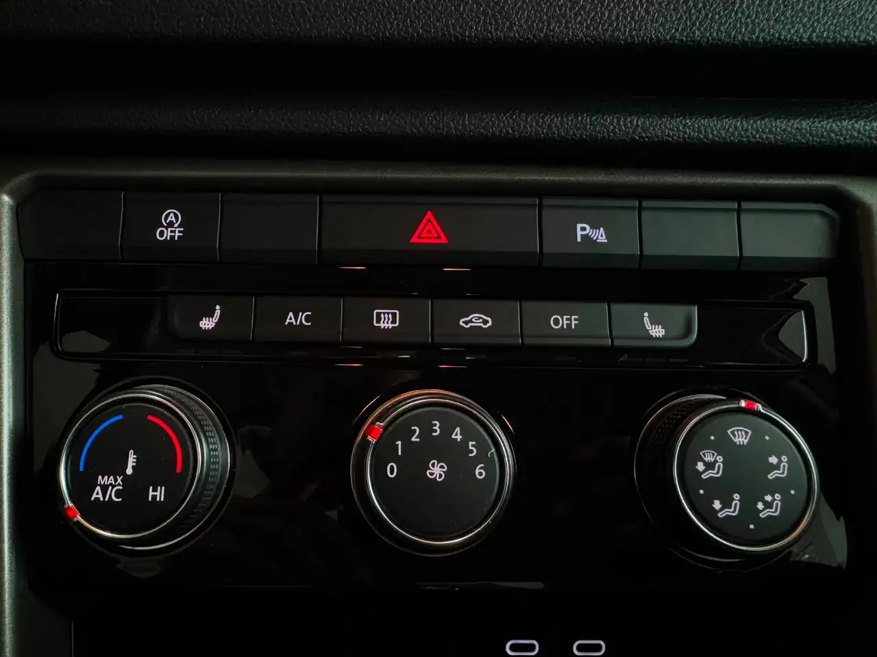 Volkswagen T-Roc 1.5 TSI Life DSG *Carplay-Navi/, миниатюра 25