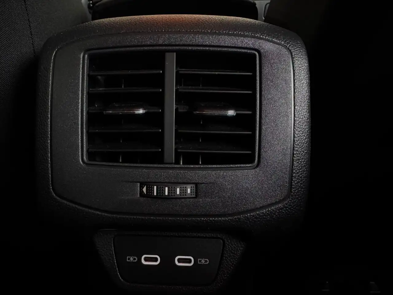 Volkswagen T-Roc 1.5 TSI Life DSG *Carplay-Navi/, миниатюра 11