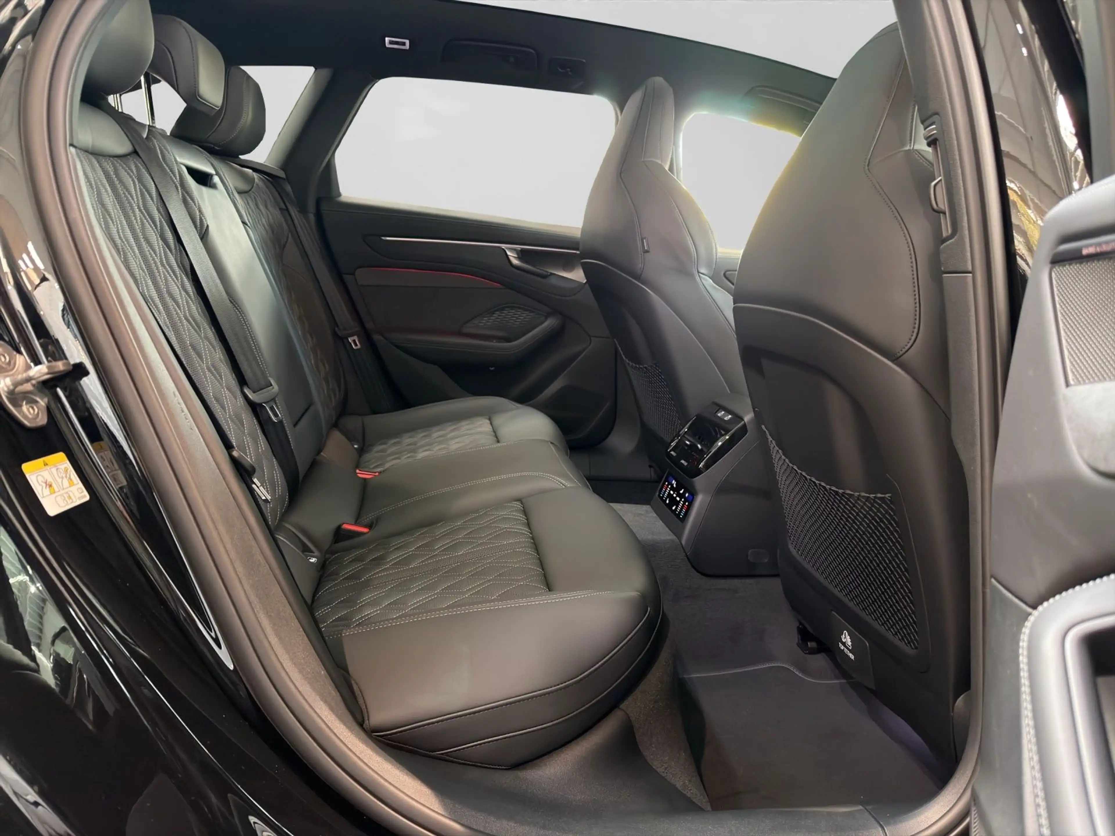Audi A6 allroad A6 allroad e-Hybrid Q AHK B&O PANO HuD LM21 — photo 6