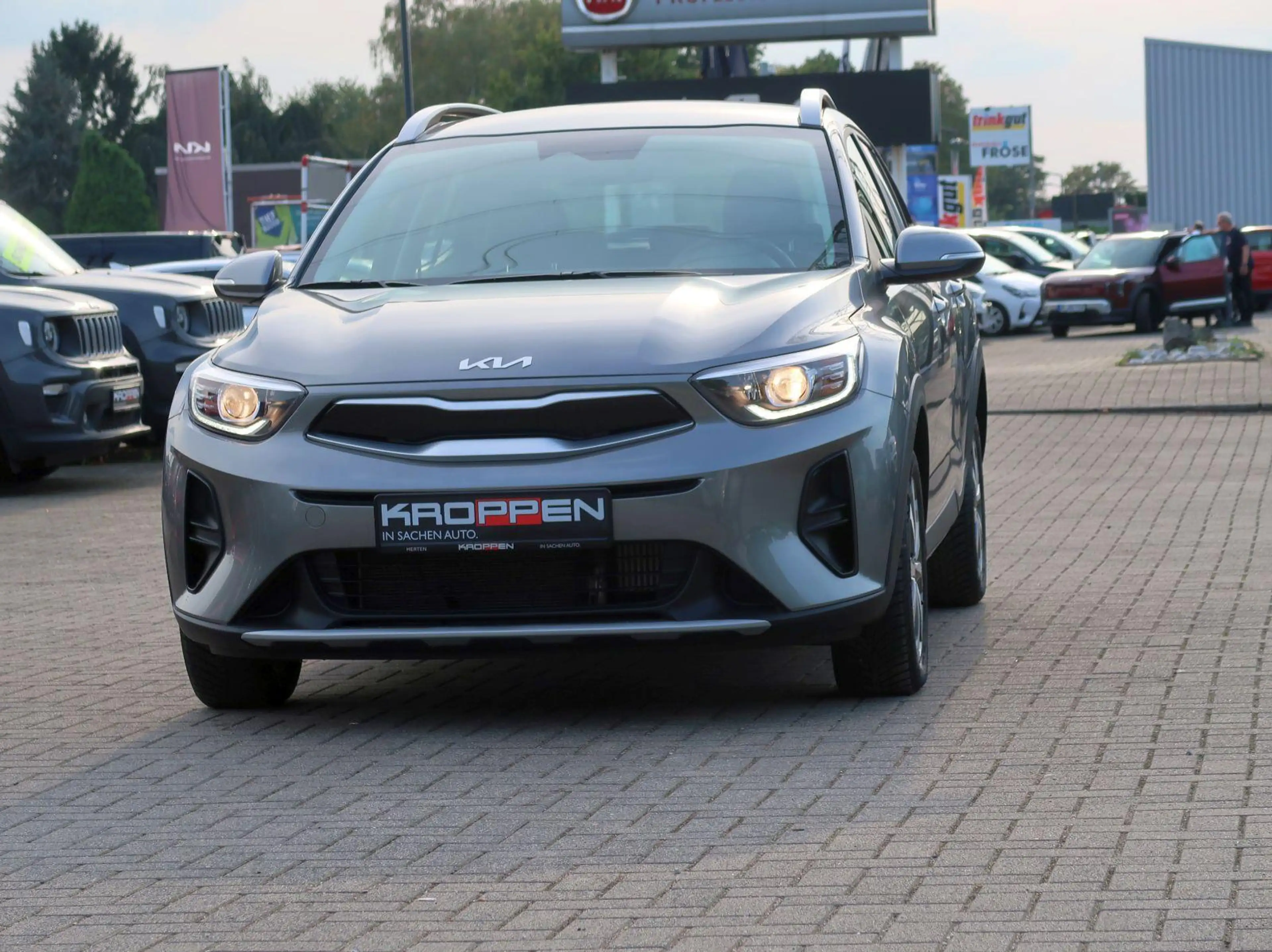 Kia Stonic Vision DCT7 Navi Android CarPlay M+S-Allw — photo 9