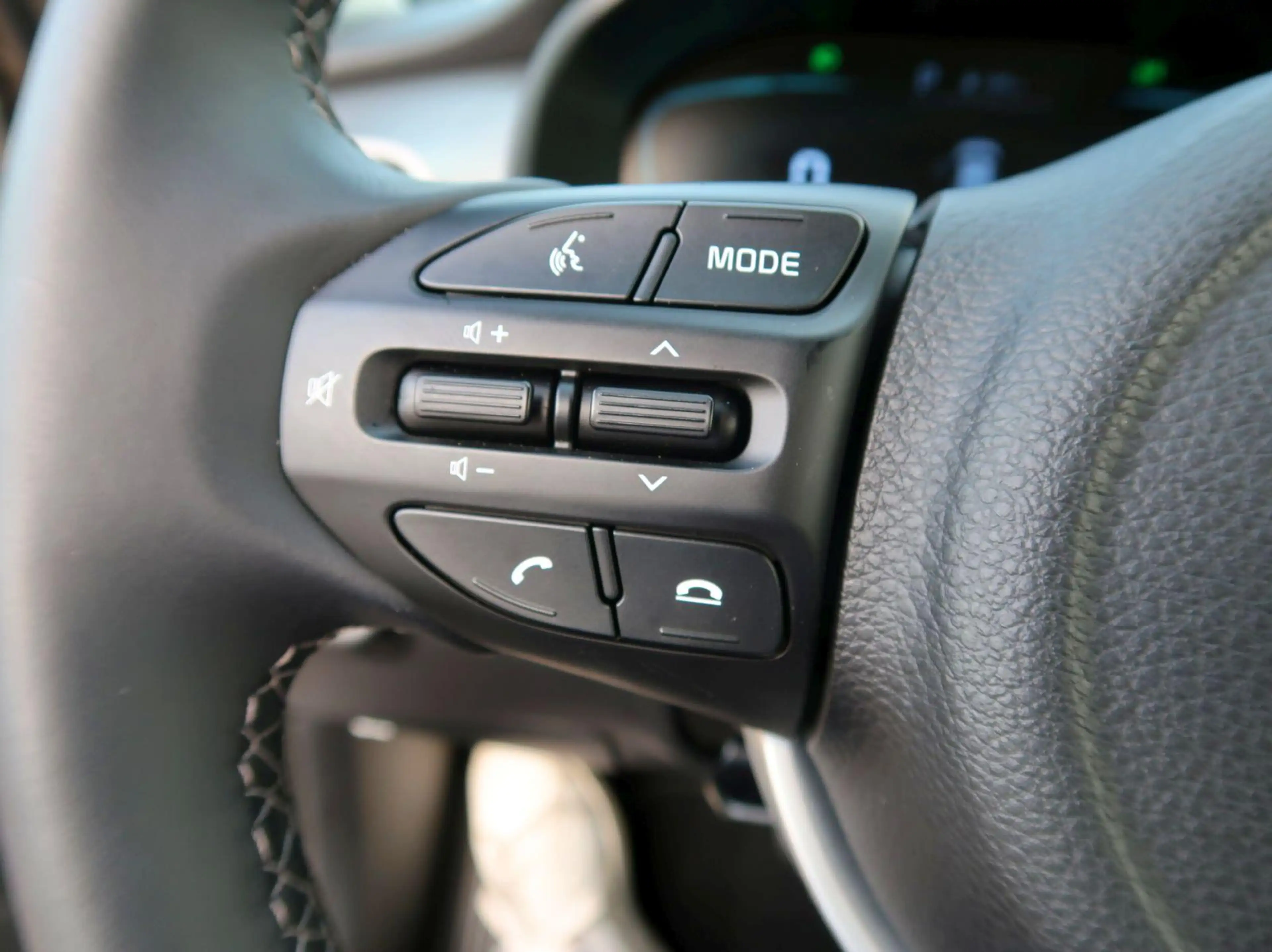 Kia Stonic Vision DCT7 Navi Android CarPlay M+S-Allw — photo 7
