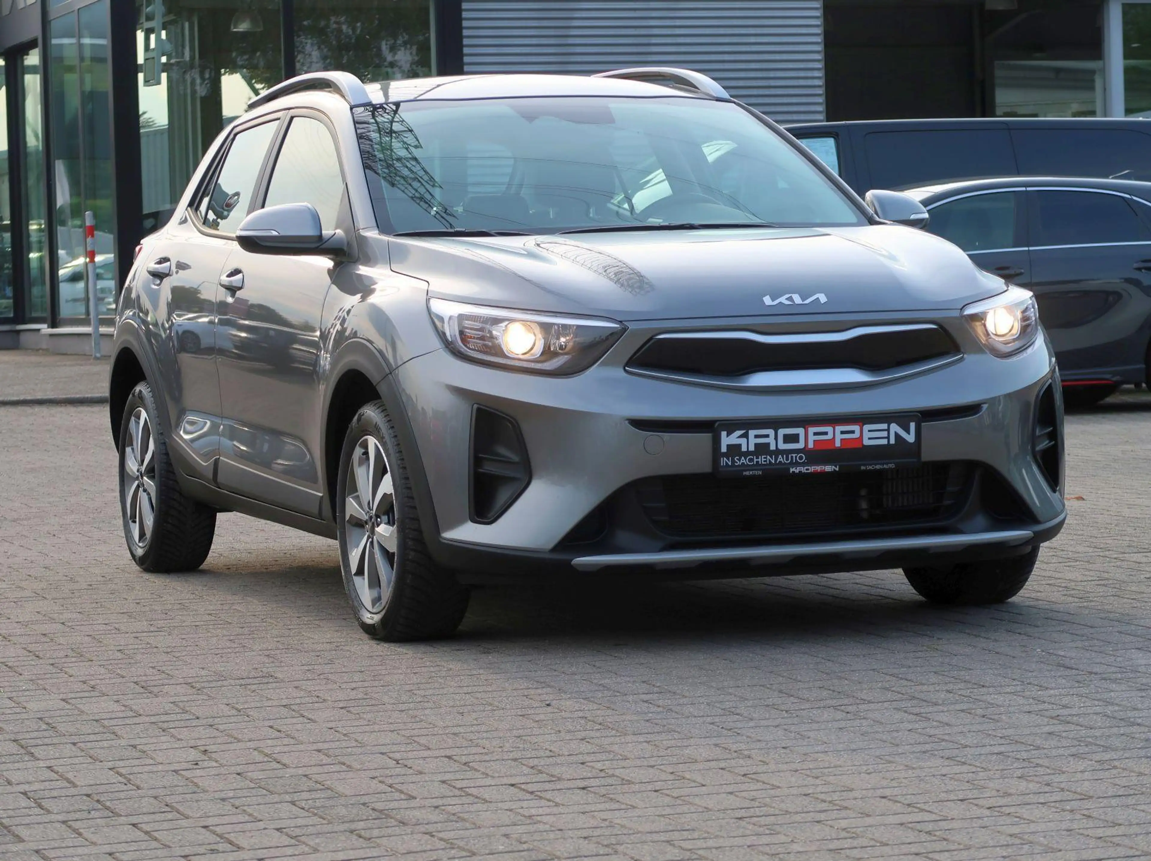 Kia Stonic Vision DCT7 Navi Android CarPlay M+S-Allw — photo 2