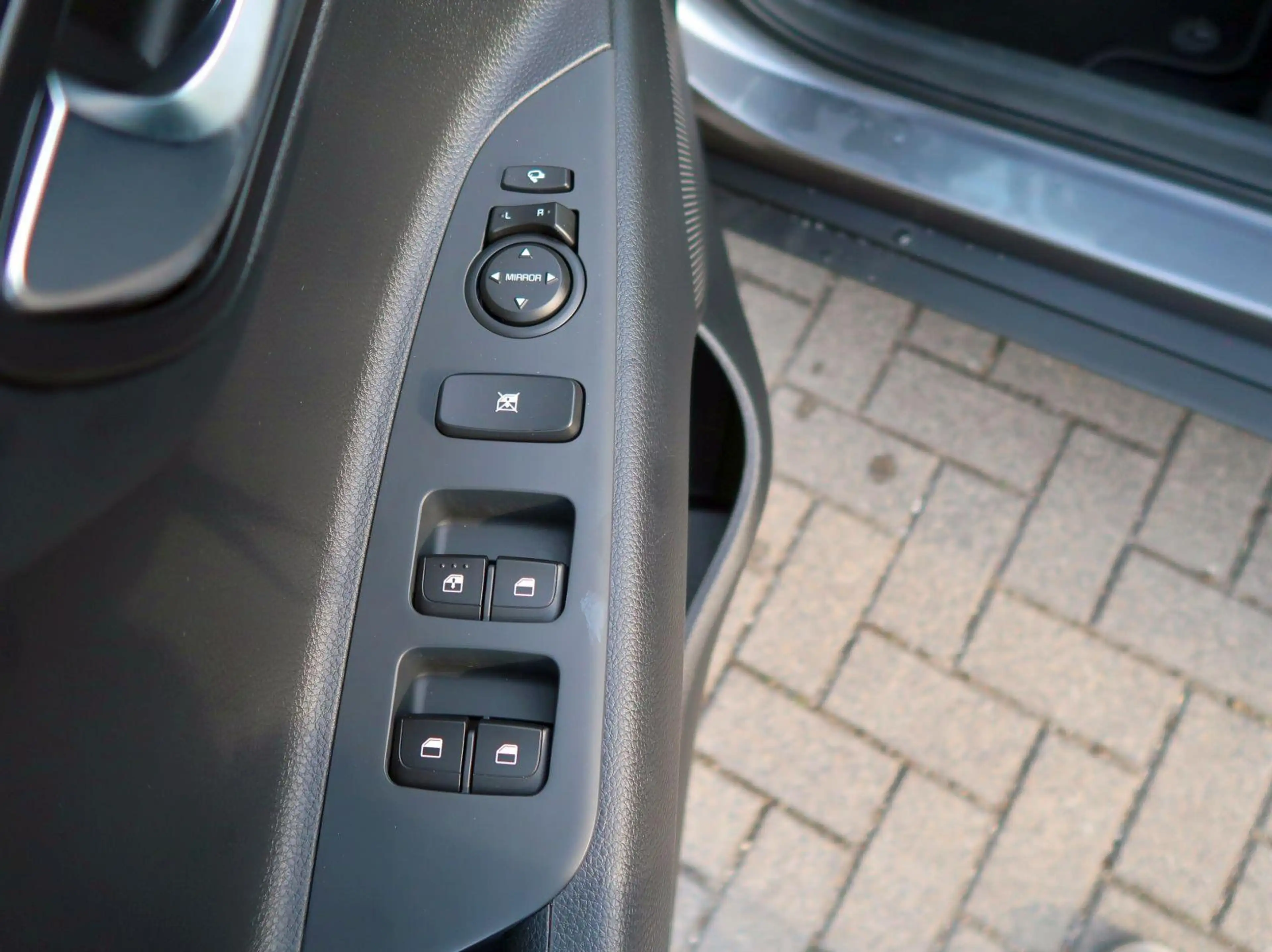 Kia Stonic Vision DCT7 Navi Android CarPlay M+S-Allw — photo 8