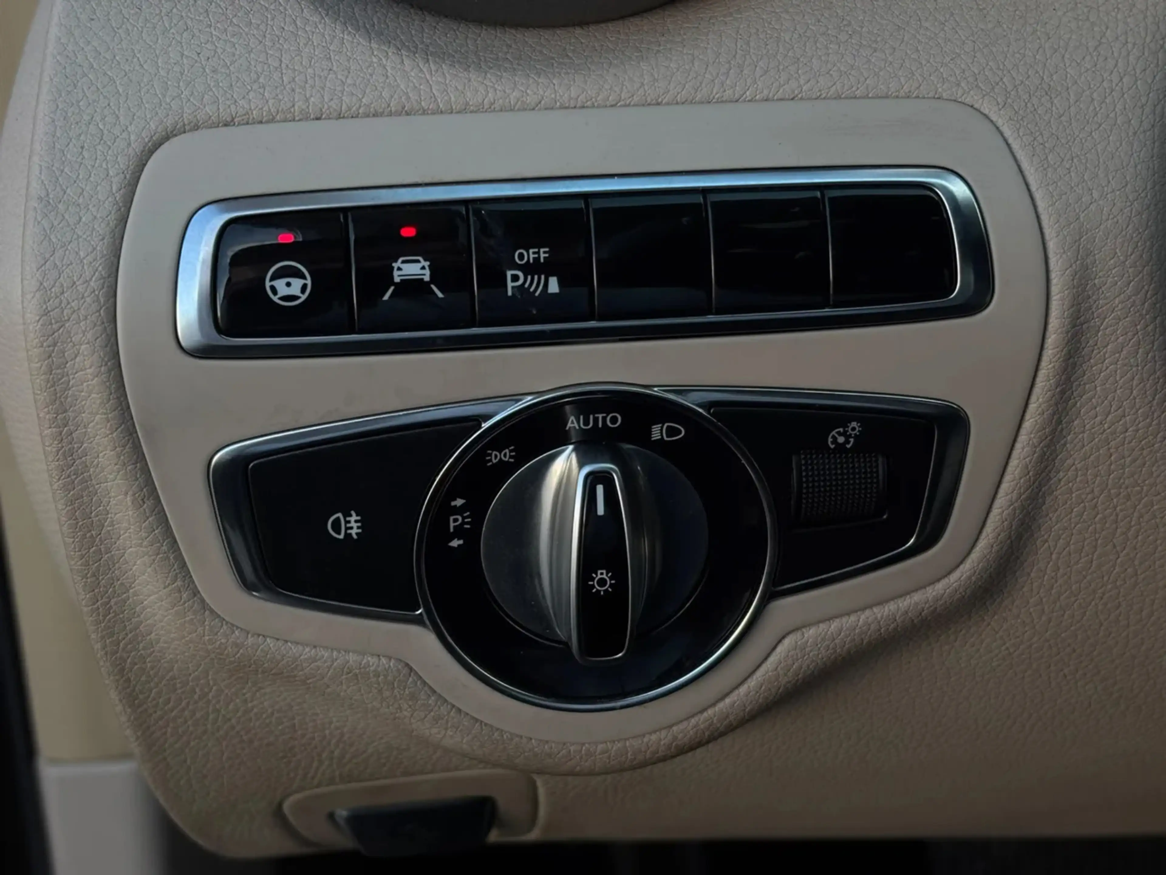 Mercedes-Benz C 250 Edition 1 AMG (Goed OnderH, Panorama, Camera, Burm — photo 11