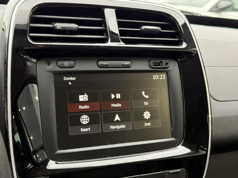 Dacia Spring Expression 27 kWh | NAP | Navigatie | achteruitrij — photo 25