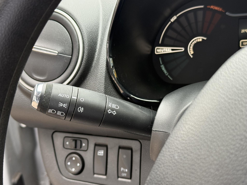 Dacia Spring Expression 27 kWh | NAP | Navigatie | achteruitrij — photo 28