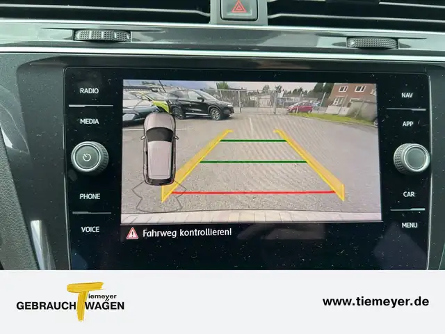 Volkswagen Tiguan view 16