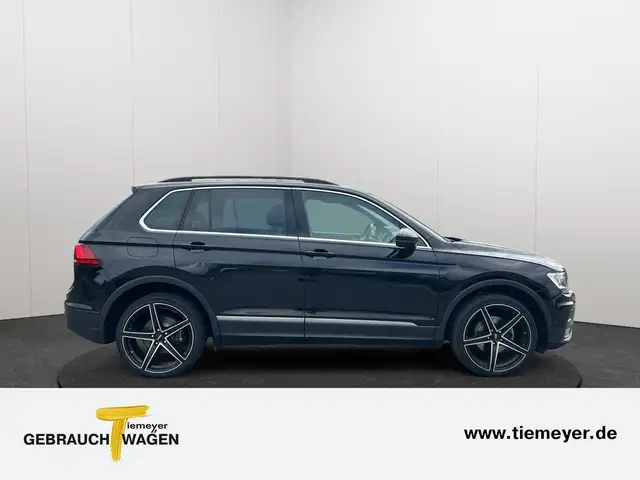Volkswagen Tiguan view 4