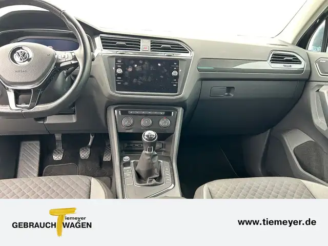 Volkswagen Tiguan view 13