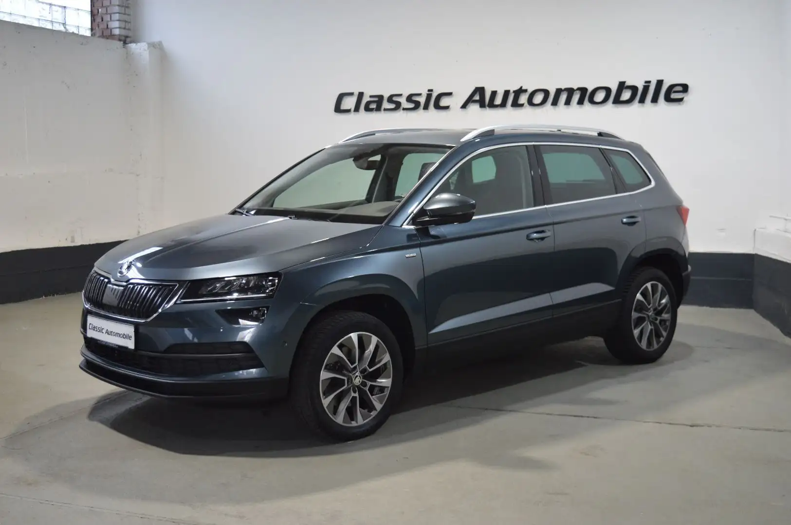 Skoda Karoq Clever 4x4 *DSG*Panorama*Virtual C.* Grey - 1
