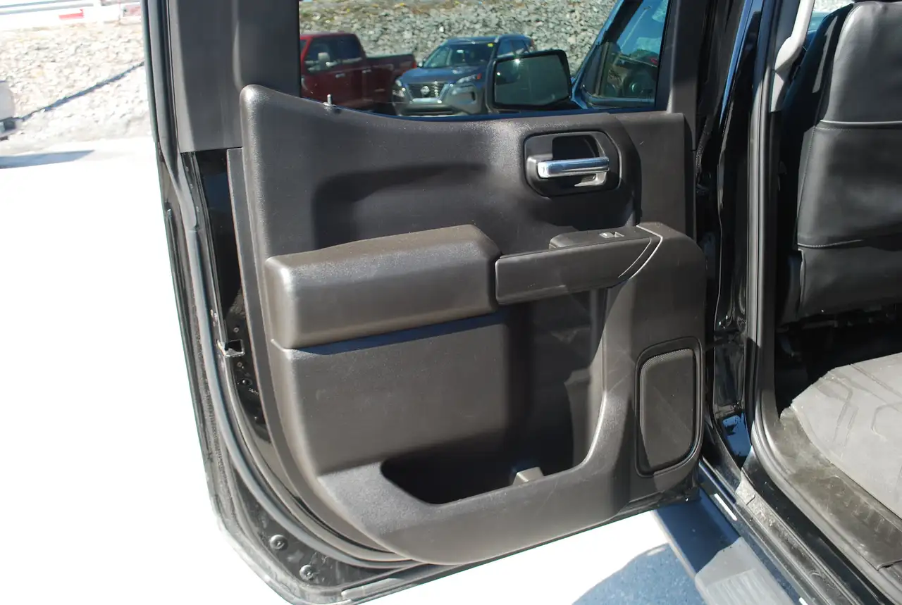 Chevrolet Silverado 1500 снимка Chevrolet Silverado 1500
